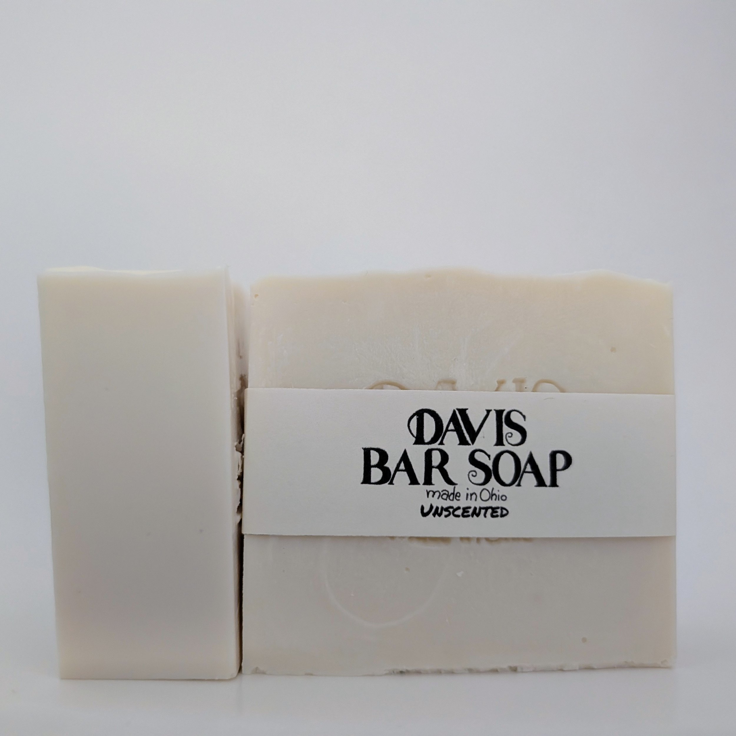 100% natural unscented luxurious bar soap for the most sensitive skin. Made with olive oil, Palm oil, coconut oil and Shea butter.