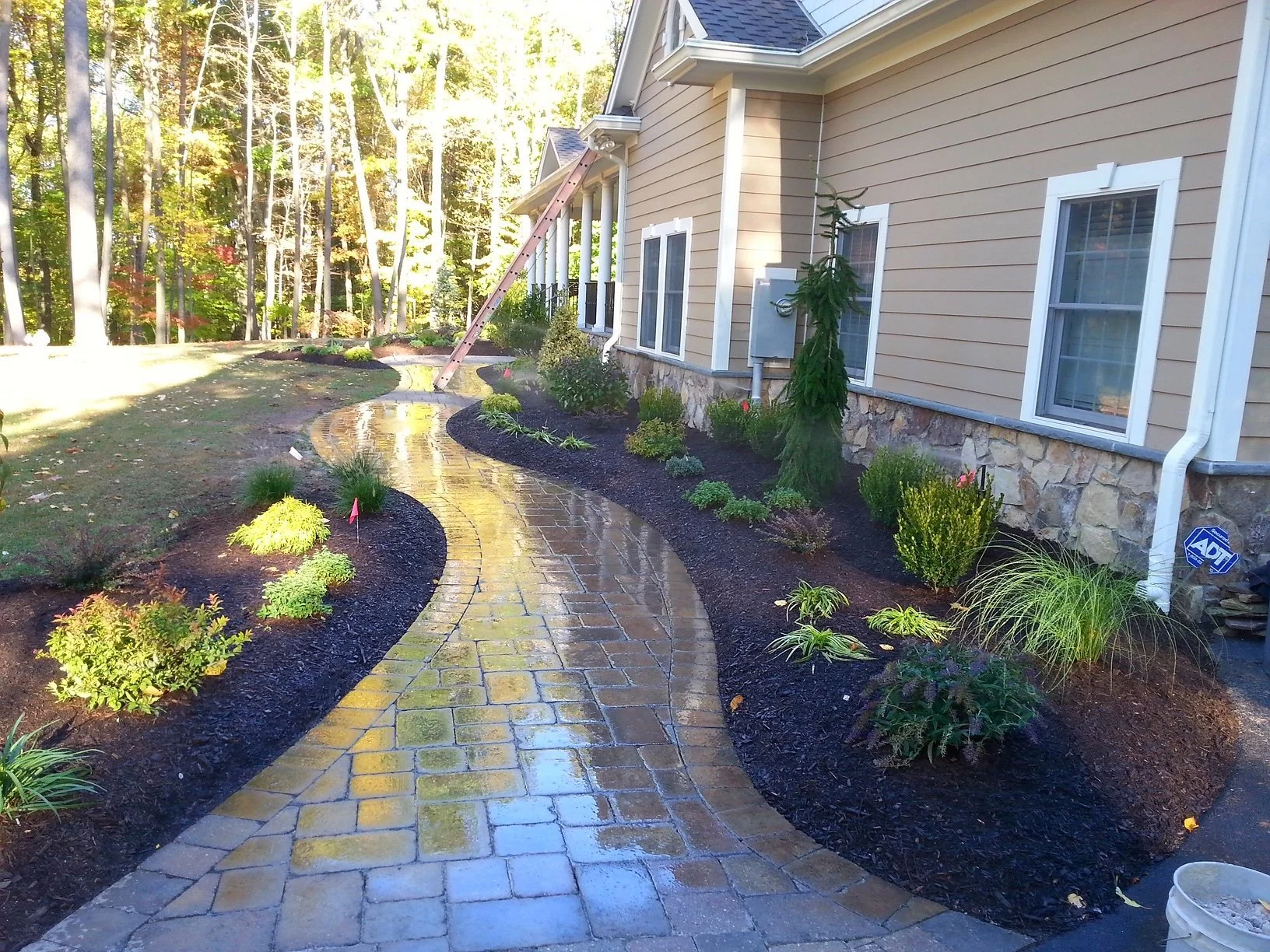 How Can Landscapers in Wayne, NJ, and Saddle River, NJ, Improve Your Outdoor Living Experience?