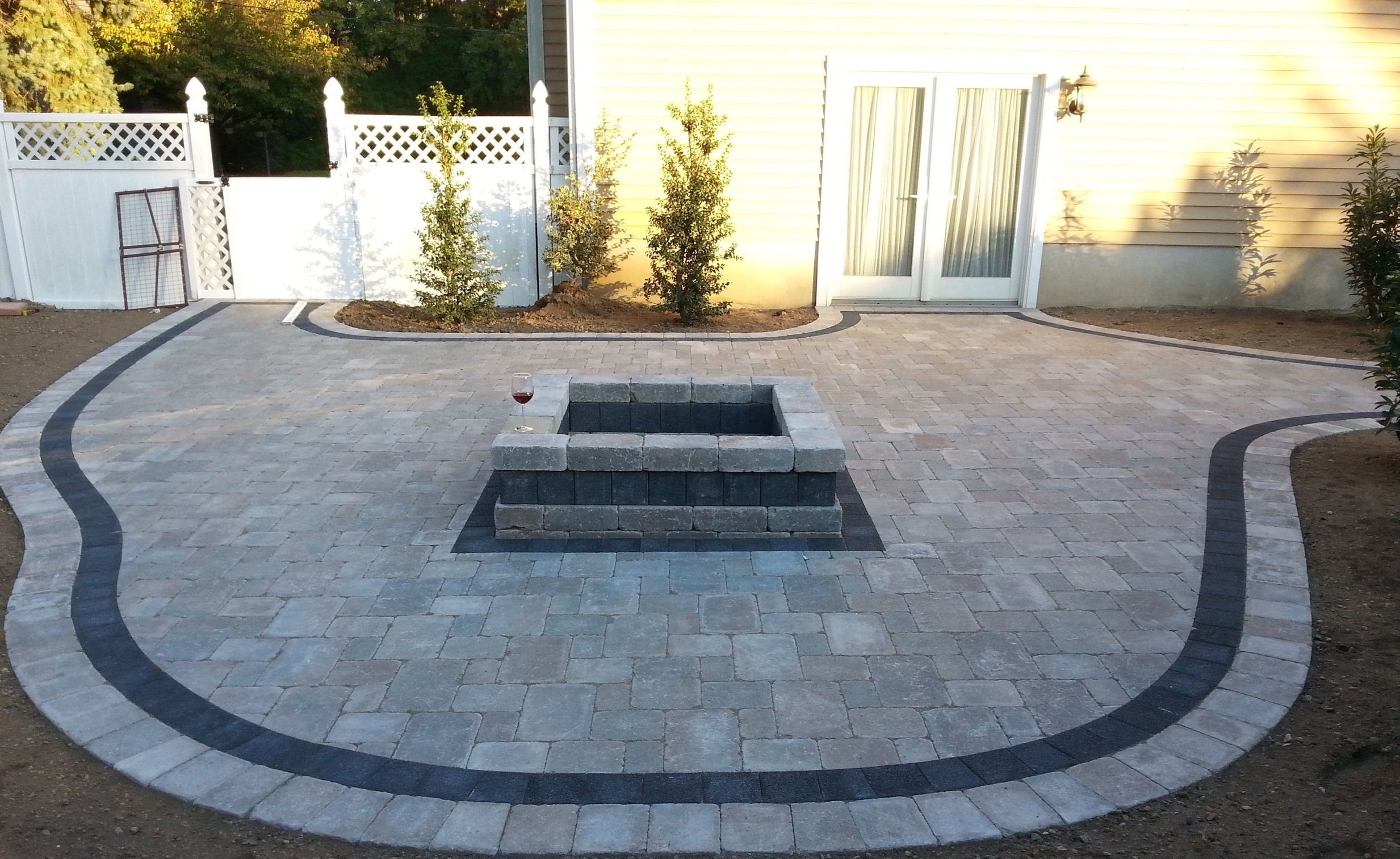 Center Your Paver Patio Around a Fire Pit in the Short Hills, NJ, Area
