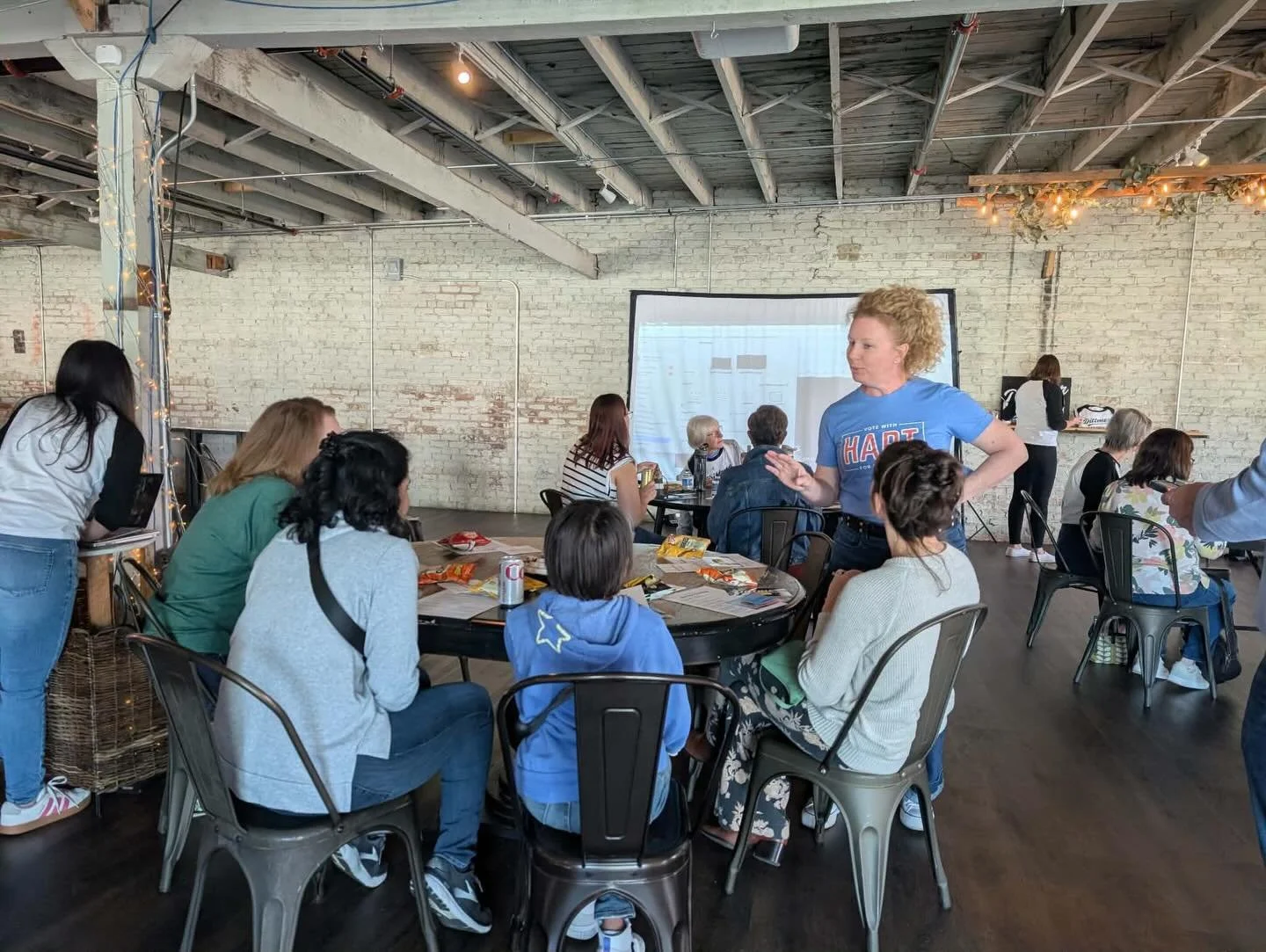 Yesterday we had a fantastic volunteer turnout for @dittmerforcongress at the The Mercantile in Rock Hill. I was able to connect with wonderful Tega Cay and Fort Mill residents-listening to their stories and hearing their concerns. A big thank you to