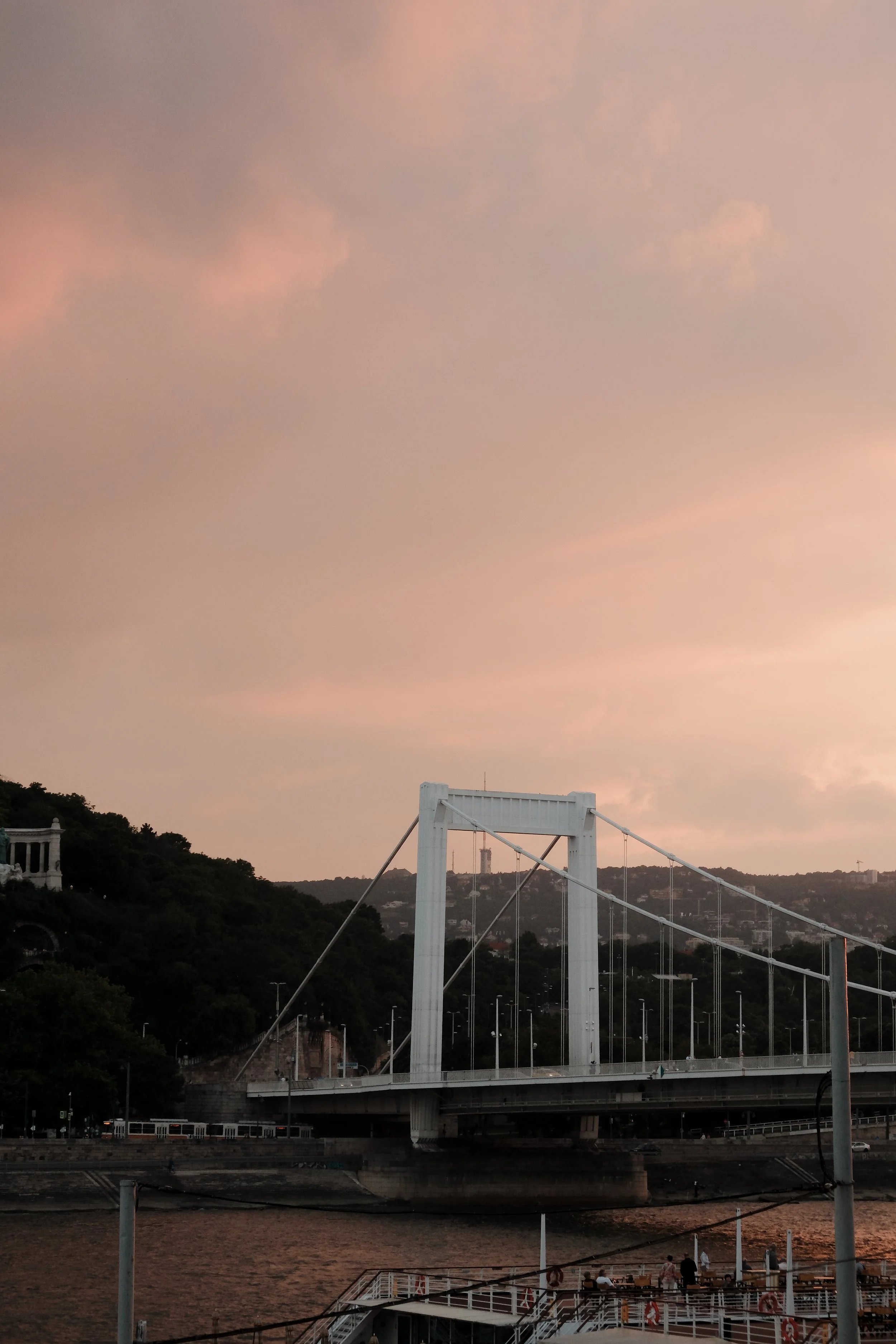 Hotel Vision Budapest - Stunning Stay with Danube Views and Central Location