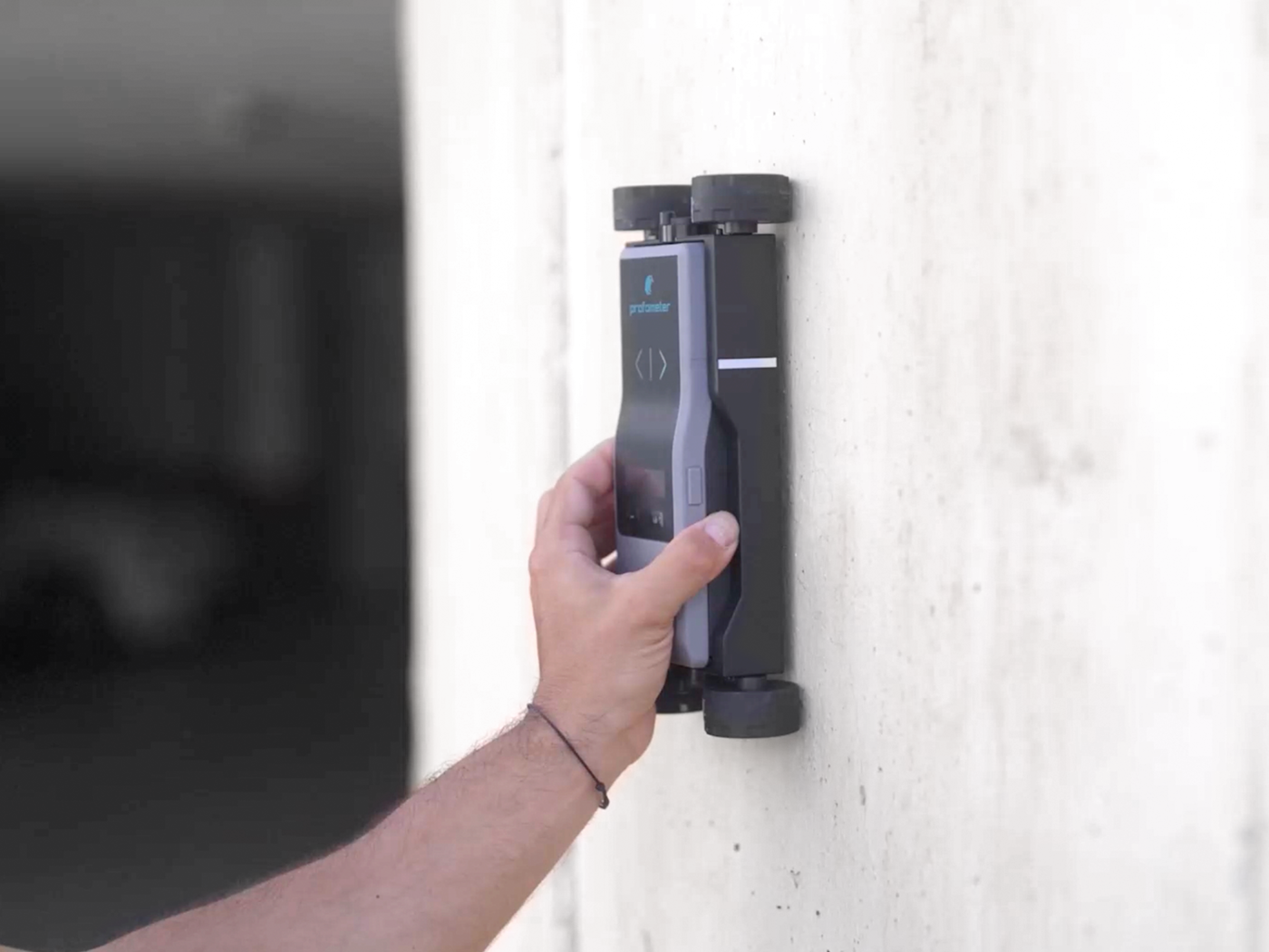 profometer-pm8000-gallery-1500px-08c@2x.1b6a8668.png