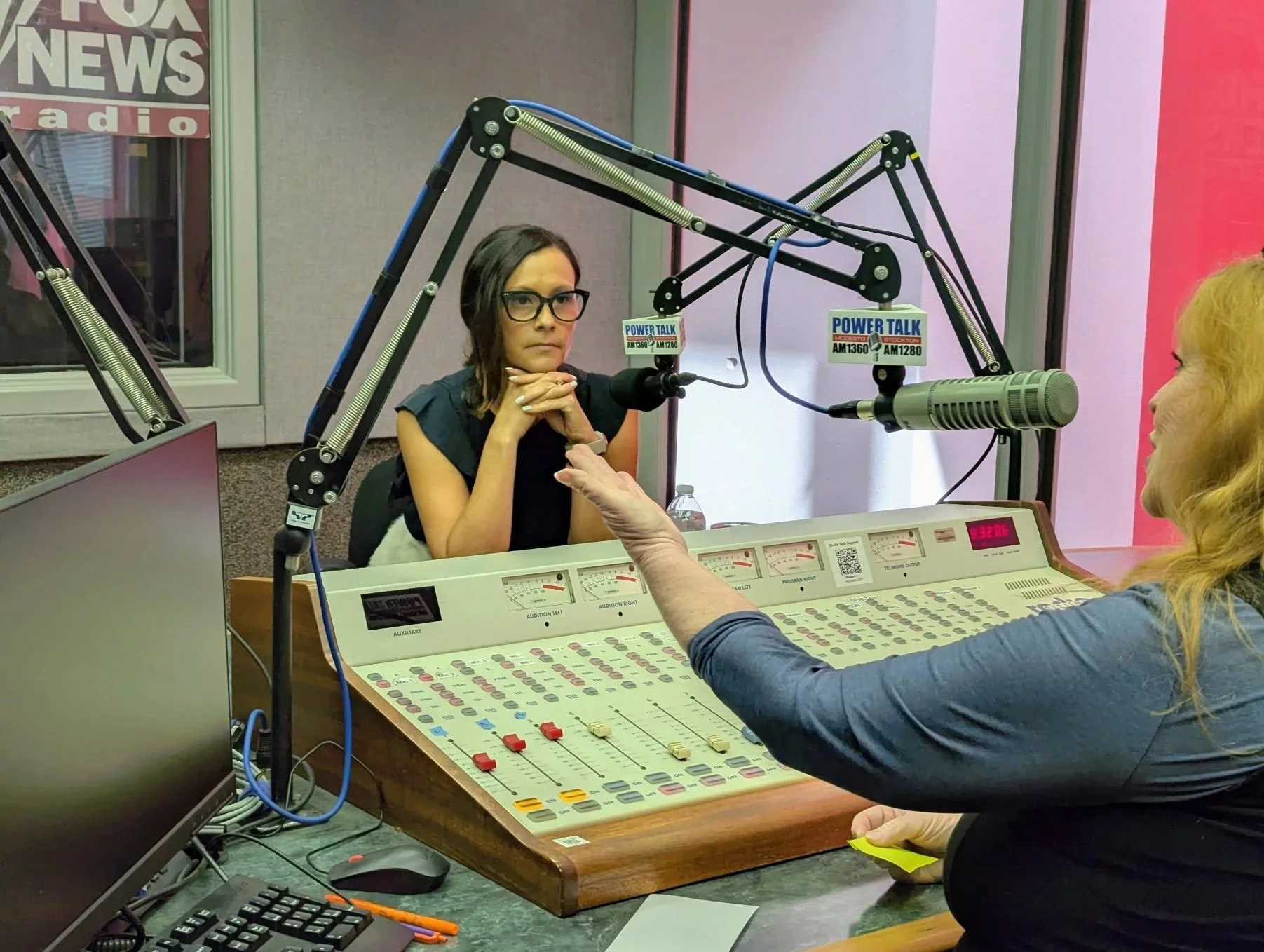Jeanette in the studio with Blanca Jones