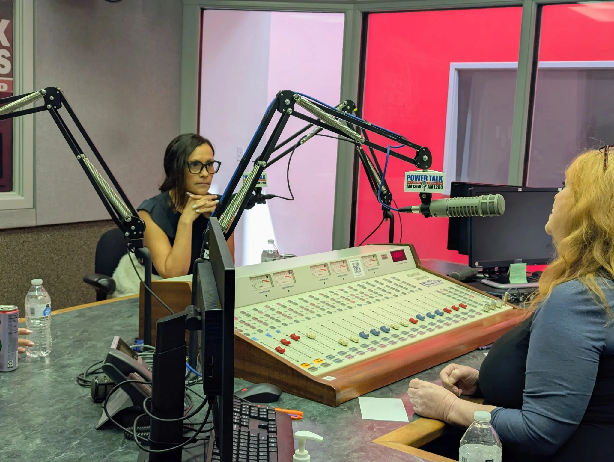 Blanca Jones taking with host Jeanette in the I Heart Studios