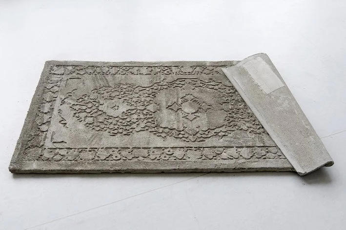 Fadi al Hamwi  Irrational Loop of Dust, 2016  Ed. 1/3 Zement / Concrete  140 x 80 x 9 cm