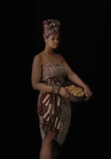 Eduard Zent,  Moderne|Tradition, Yaani, 2014  Hahnemühle Fine Art Print 70 x 100 cm Aufl.: 5 Ex.