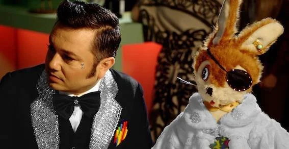 Sebastian Neubauer  tomo y obligo, video, 2016