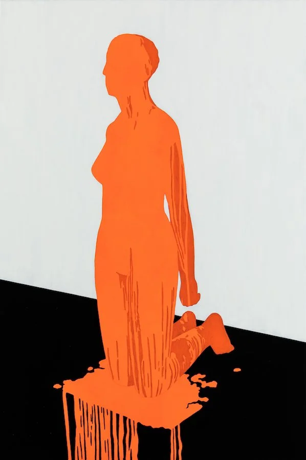 Ari Goldmann, Weep, 2020 - Frauenakt/skulptur mit orangefarbener Flüssigkeit übergossen