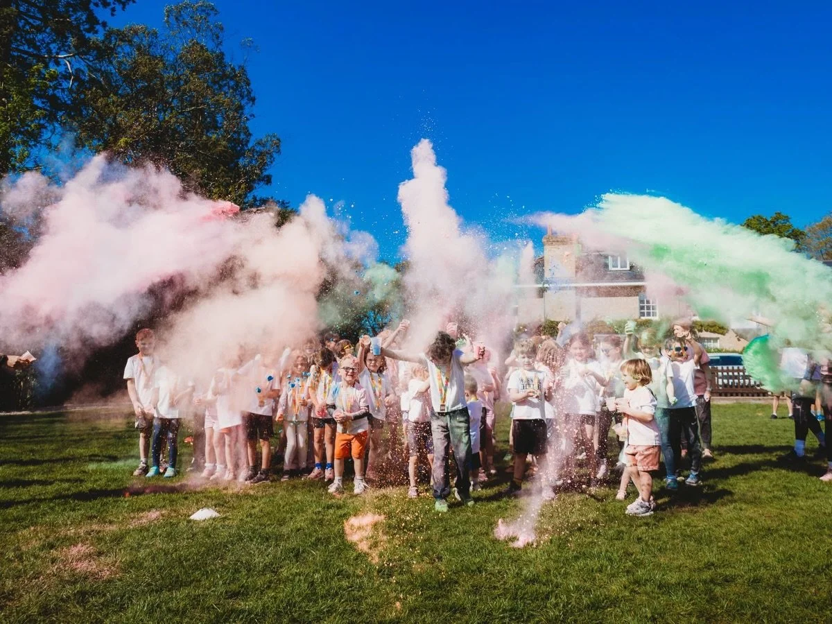 ❤️Yarrells Colour Run HALLELUJAH! 
🧡Our Fabulous PTA HALLELUJAH! 
💛Our wonderful community HALLELUJAH! 
💚Yarrells in the sunshine HALLELUJAH! 
💙Everything HALLELUJAH! 

📸 Images 1-3 @barbarapereiraphotography plus a few from our wonderful parent