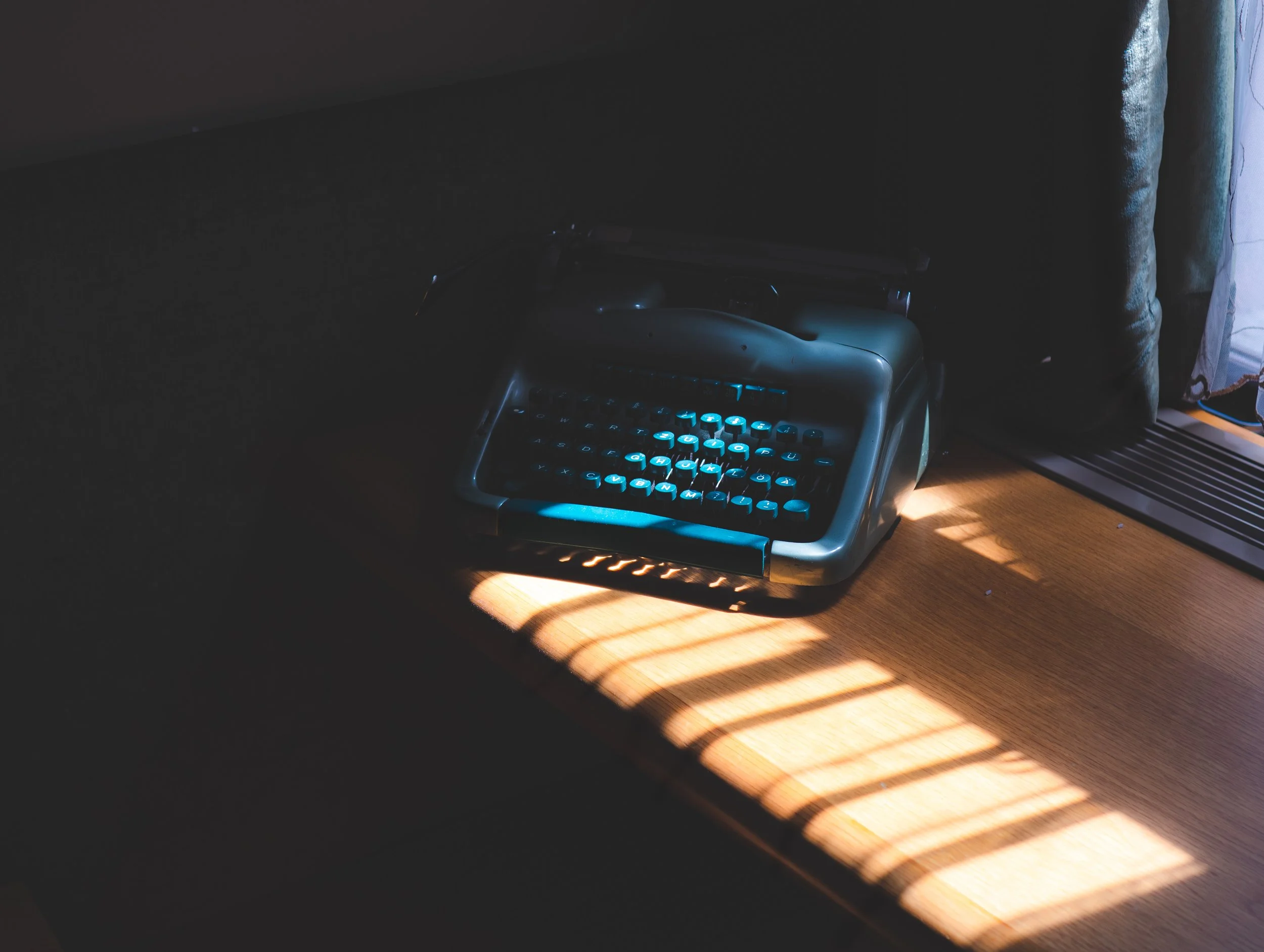 typewriter.jpg