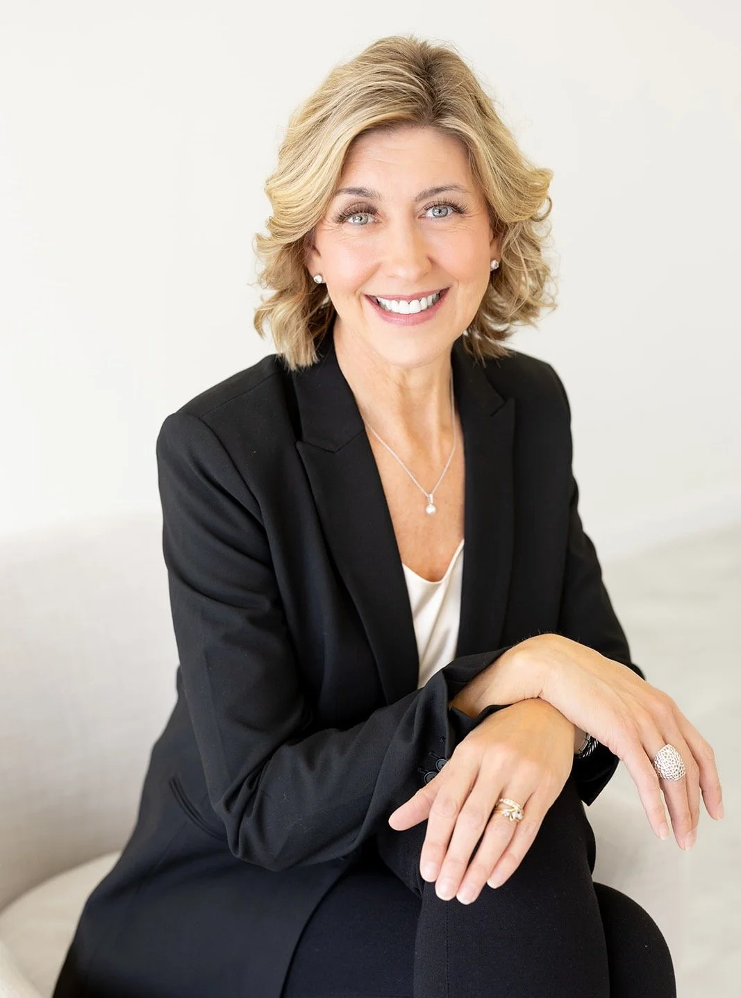 Meet Laura, M.A., LPC, 
Laura has been an Edmond resident since 1982 and has been married for 30 years. She is the proud mother of three boys, with 26 years of parenting experience. She earned her Bachelor&rsquo;s degree in Marketing from Oklahoma St