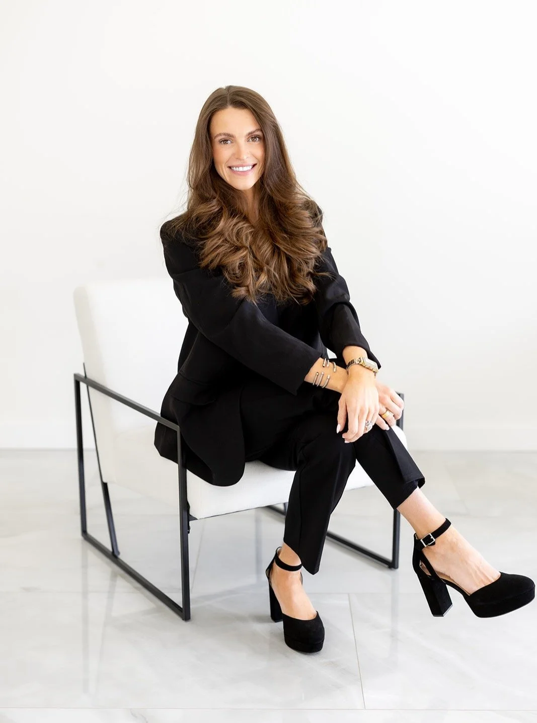 Meet Sarah Vidrine, M.A., LPC,
Sarah is a licensed professional counselor with academic training in communication, clinical mental health counseling, and couples therapy. She earned her Bachelor&rsquo;s degree in Communication Studies, with a concent