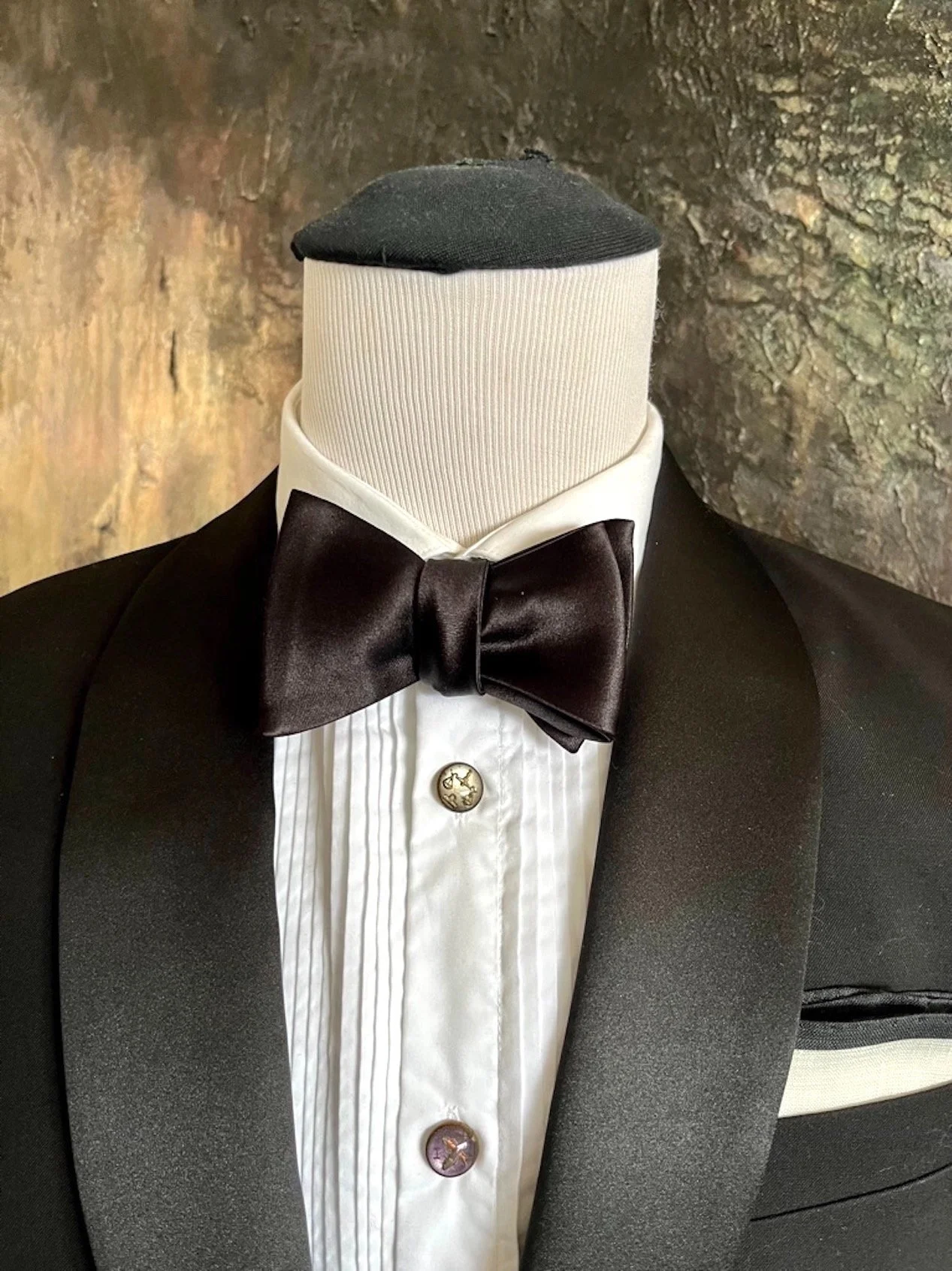 Classic butterfly black silk bow tie.  It is self-tied.