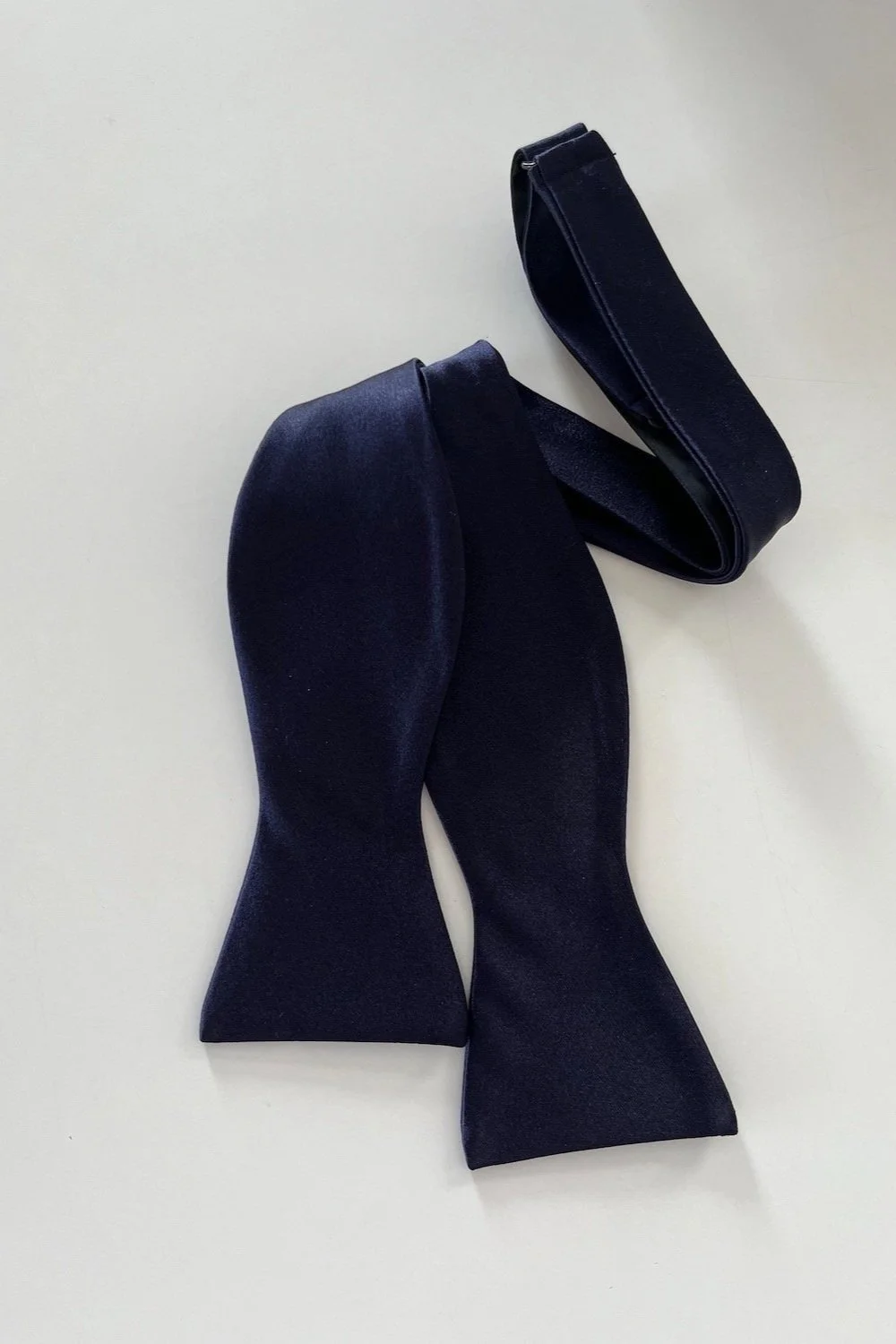 Navy blue, classic silk, butterfly bow tie, self-tied