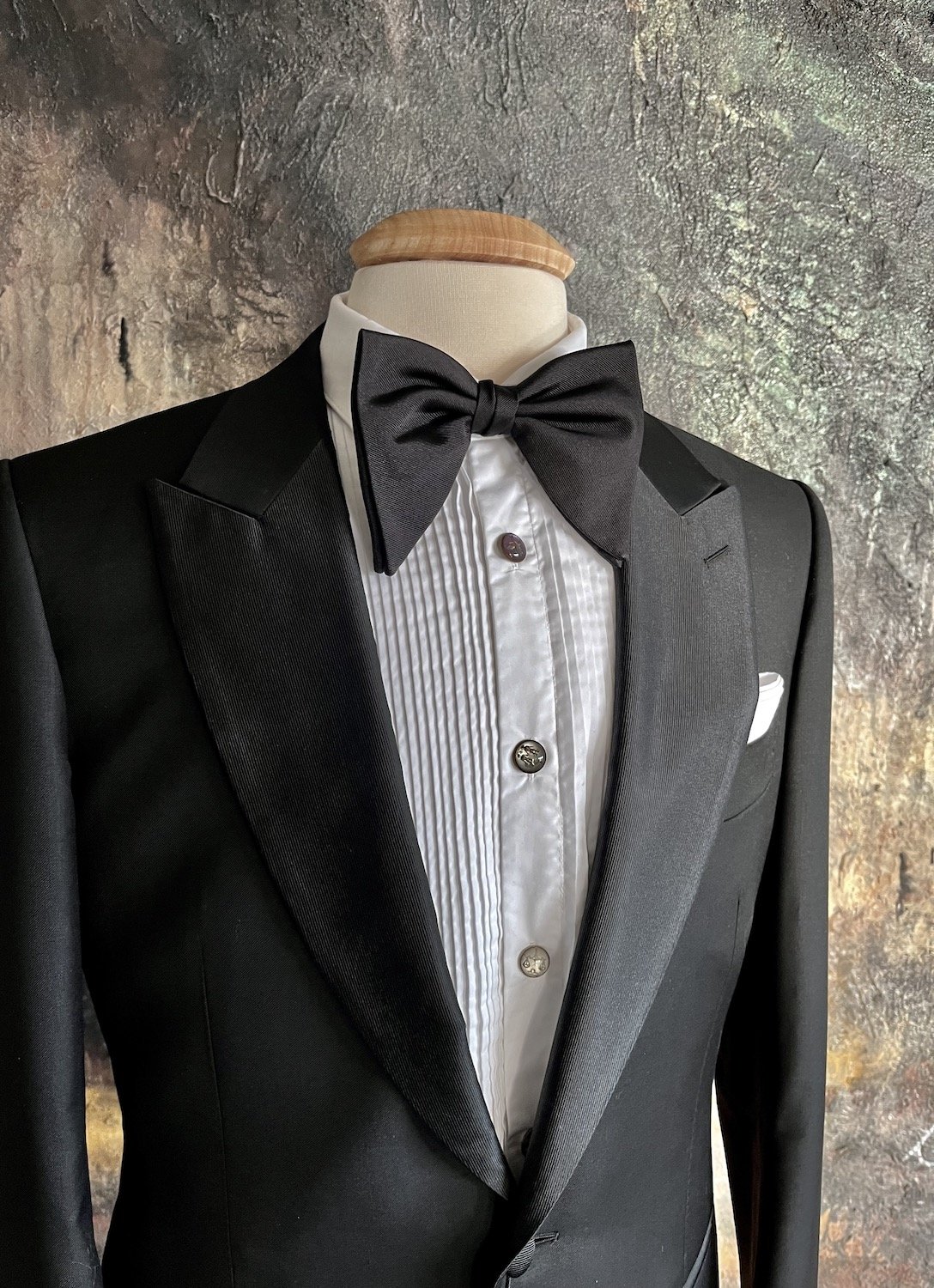 Large Black Grosgrain, Butterfly Bow Tie, pre-tied.