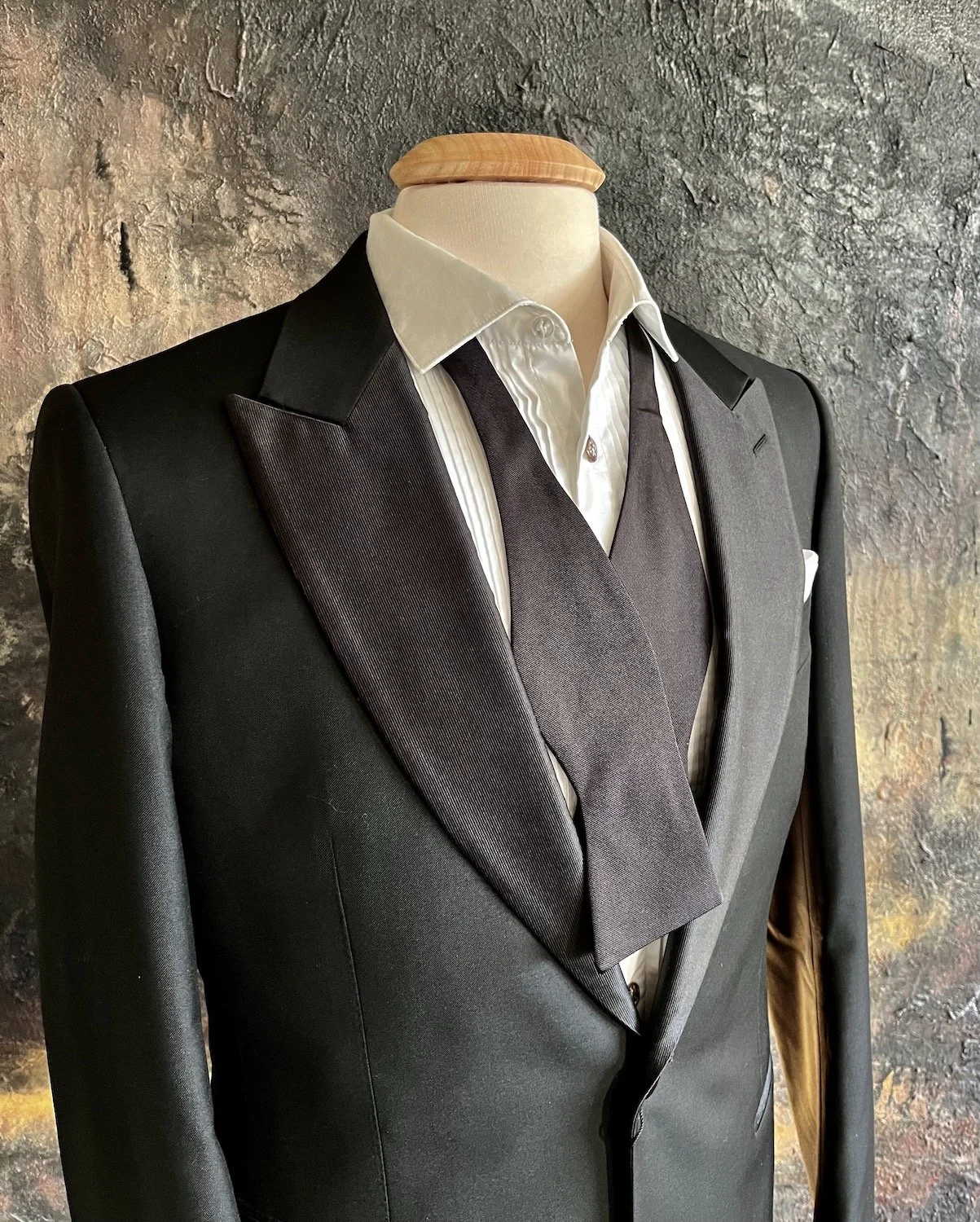Large Black Grosgrain, Butterfly Bow Tie, self-tied.