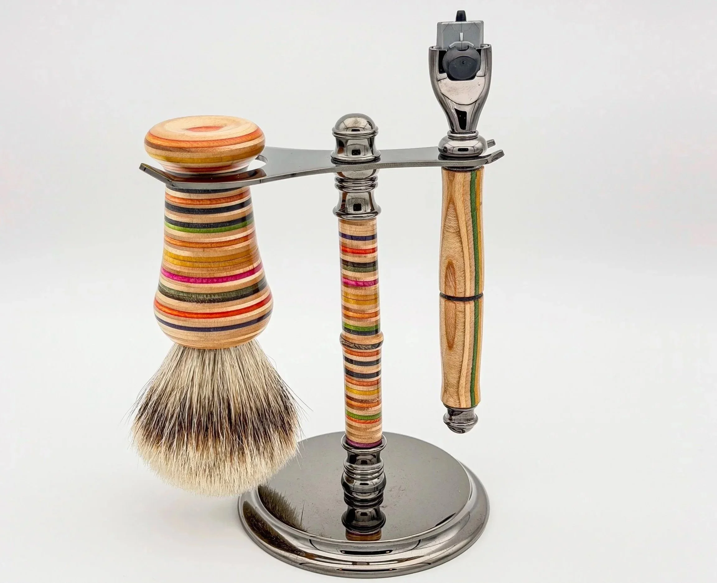 Observance — Mach3 Recycled Skateboard Shaving Set