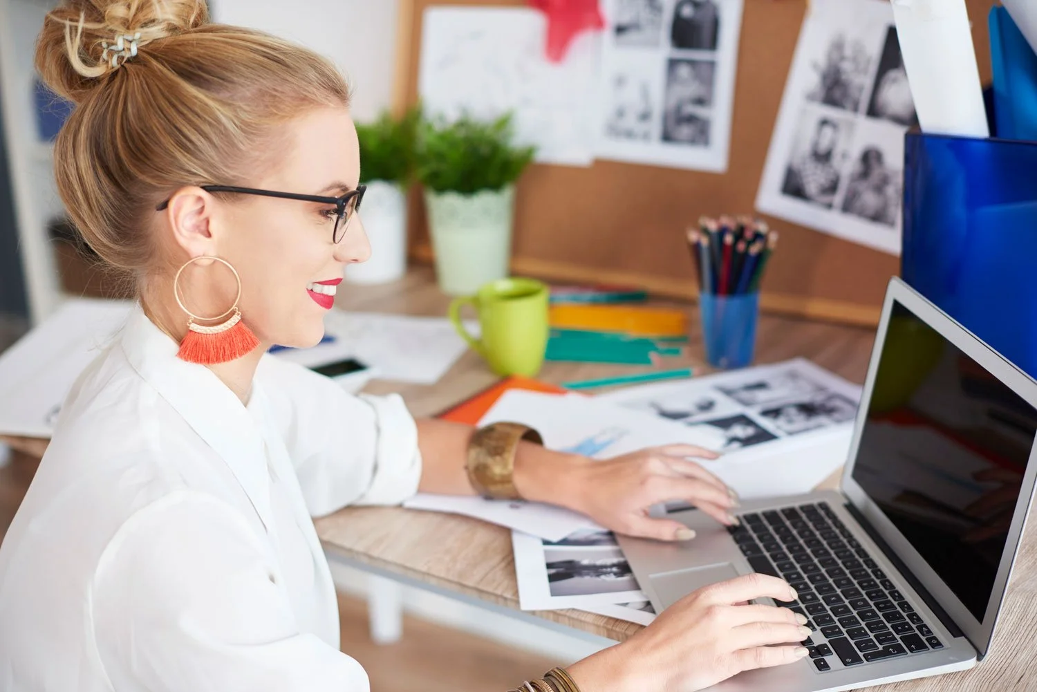 Canva ilmainen vai Pro? Kumman sinä oikeasti tarvitset?
