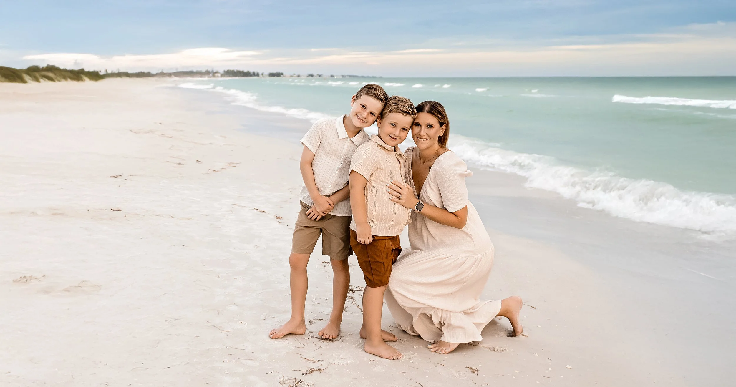 motherhood photos on Anna Maria Island beach in Florida