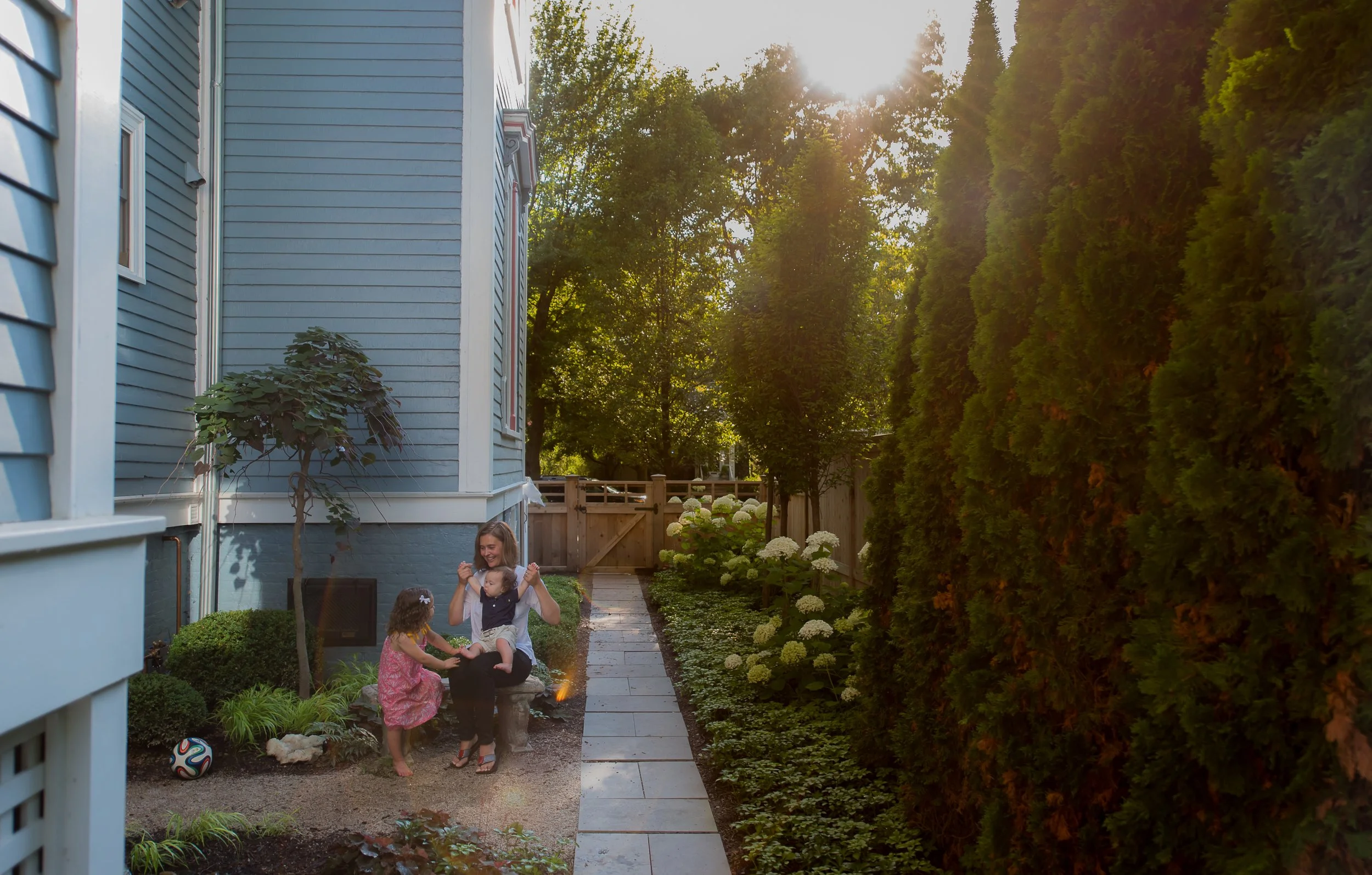 701Forest North side yard.jpg