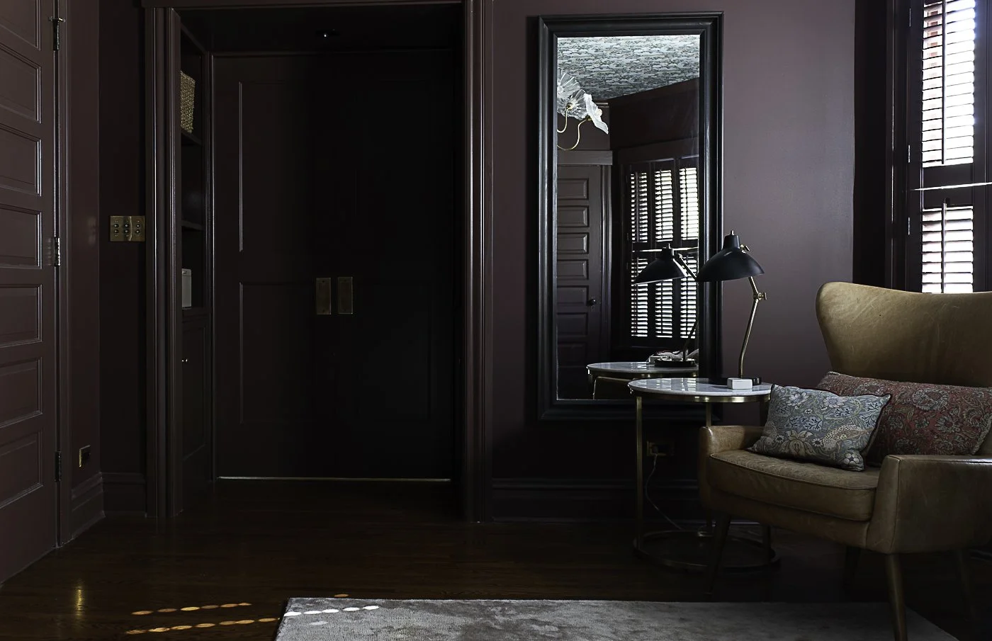 orrington-shumakercurated-primarydressingclosed.jpg