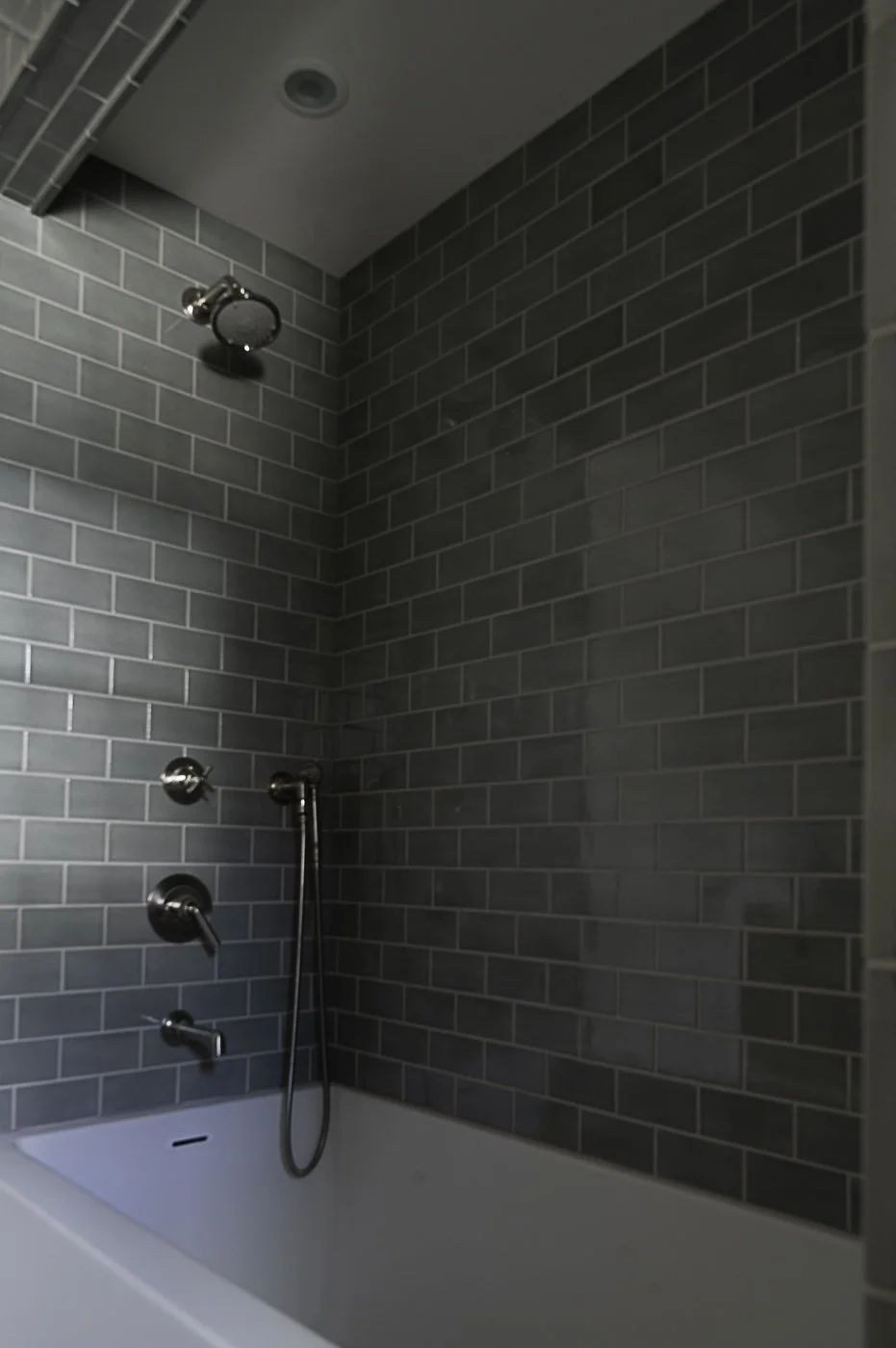 foresthallbathtub2-shumakerdesign.jpg