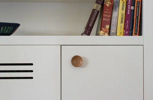 Concave knob