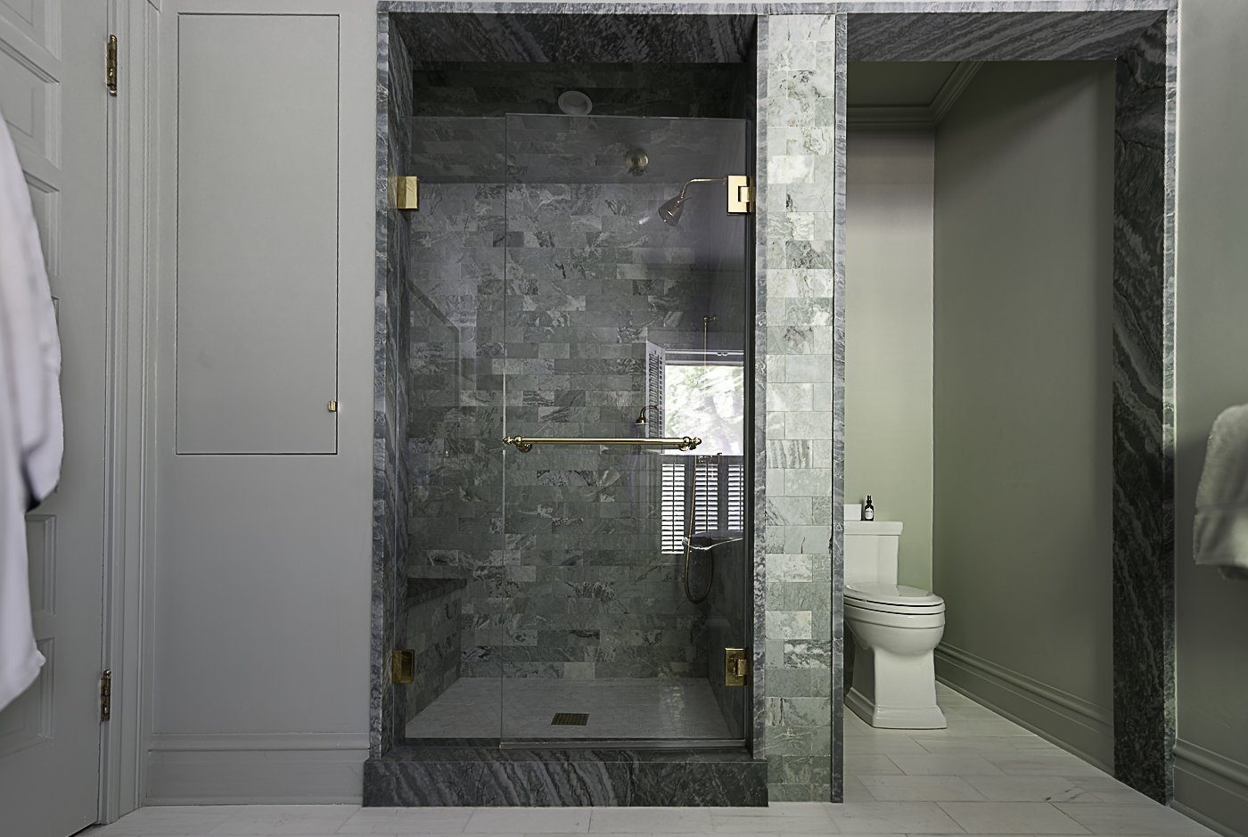 orrington-shumakercurated-primarybath.jpg