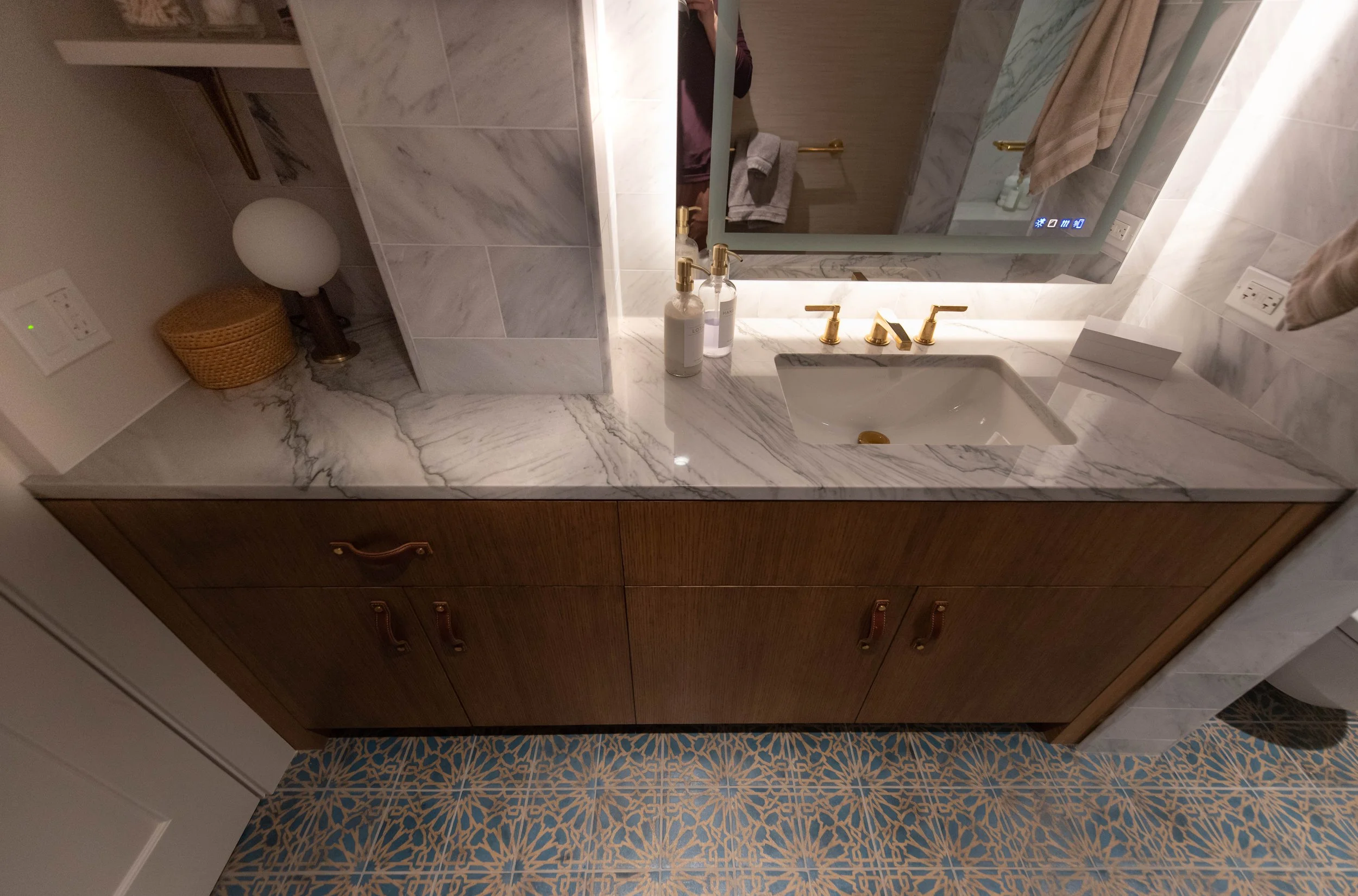 Bath-shumakerdesign-vanity.jpg