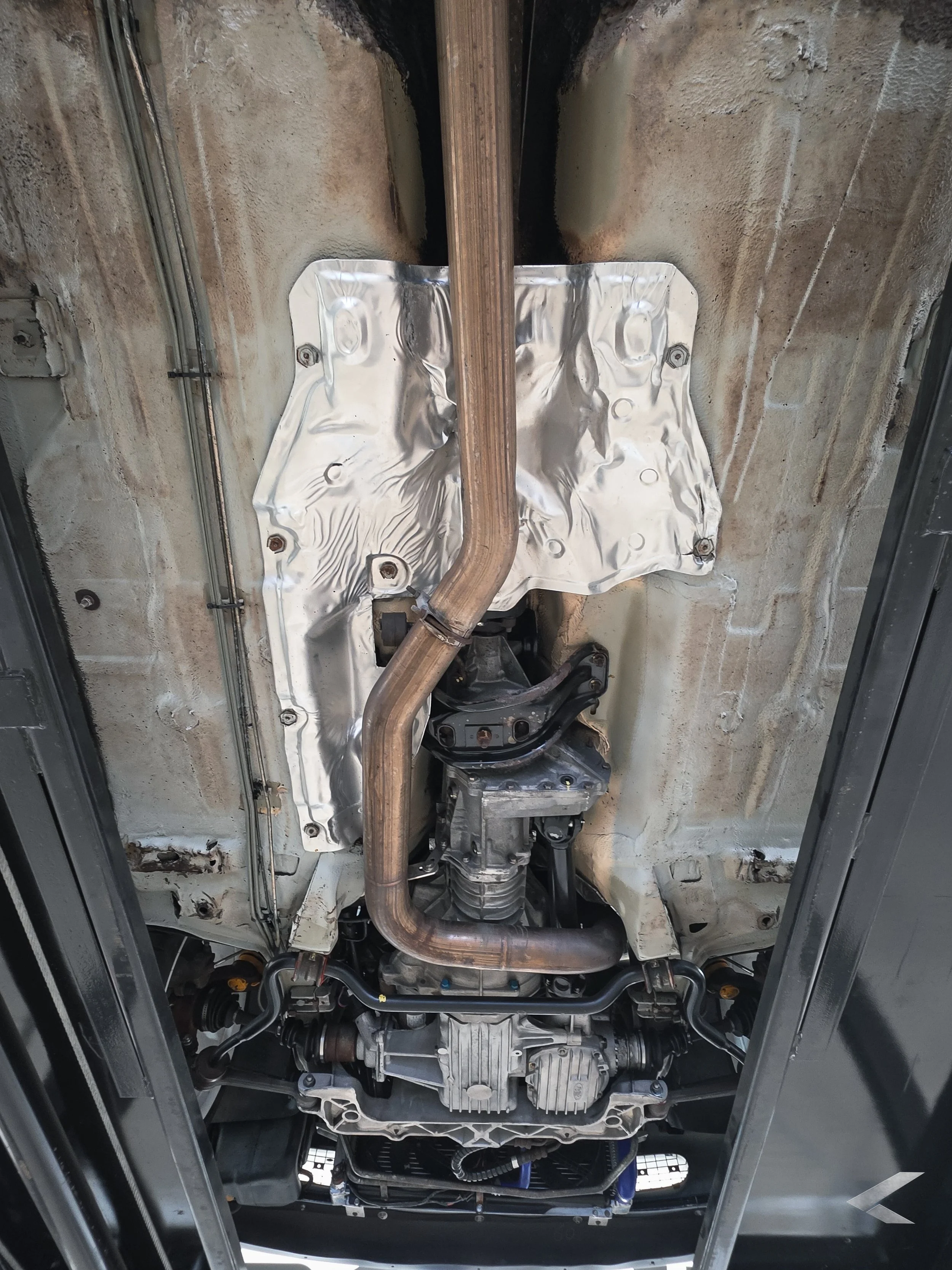 cosworth undercarriage after Dry Ice Blasting.jpg