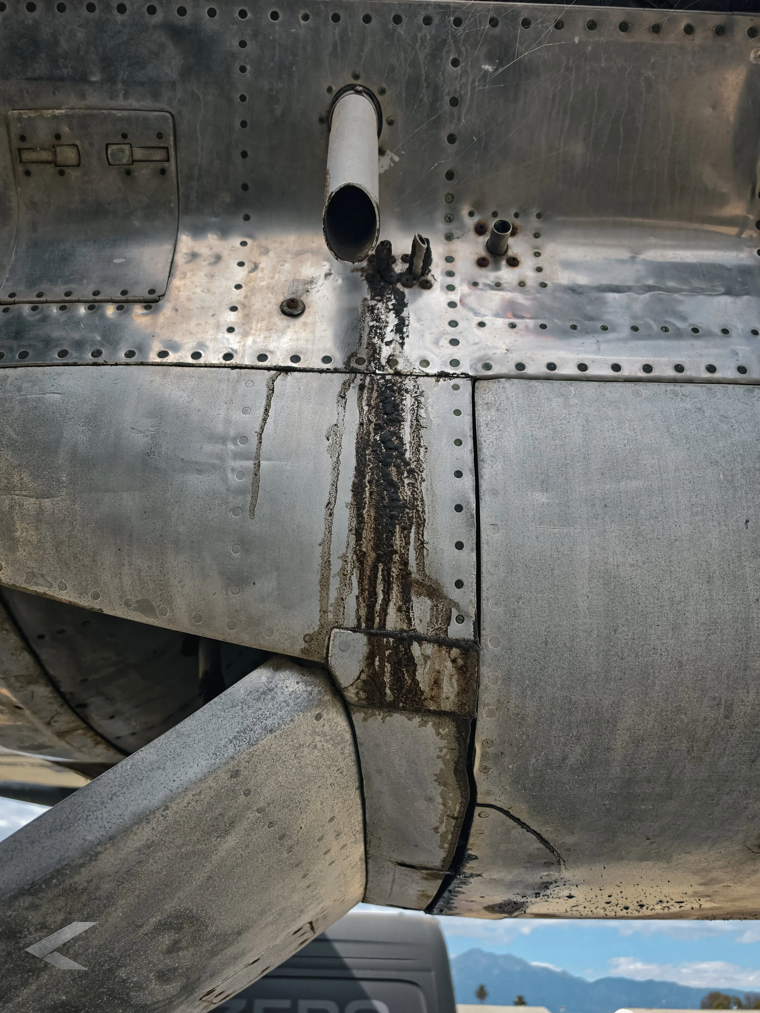 EC-121 Cowling Before Dry Ice Blasting Subzero.jpg