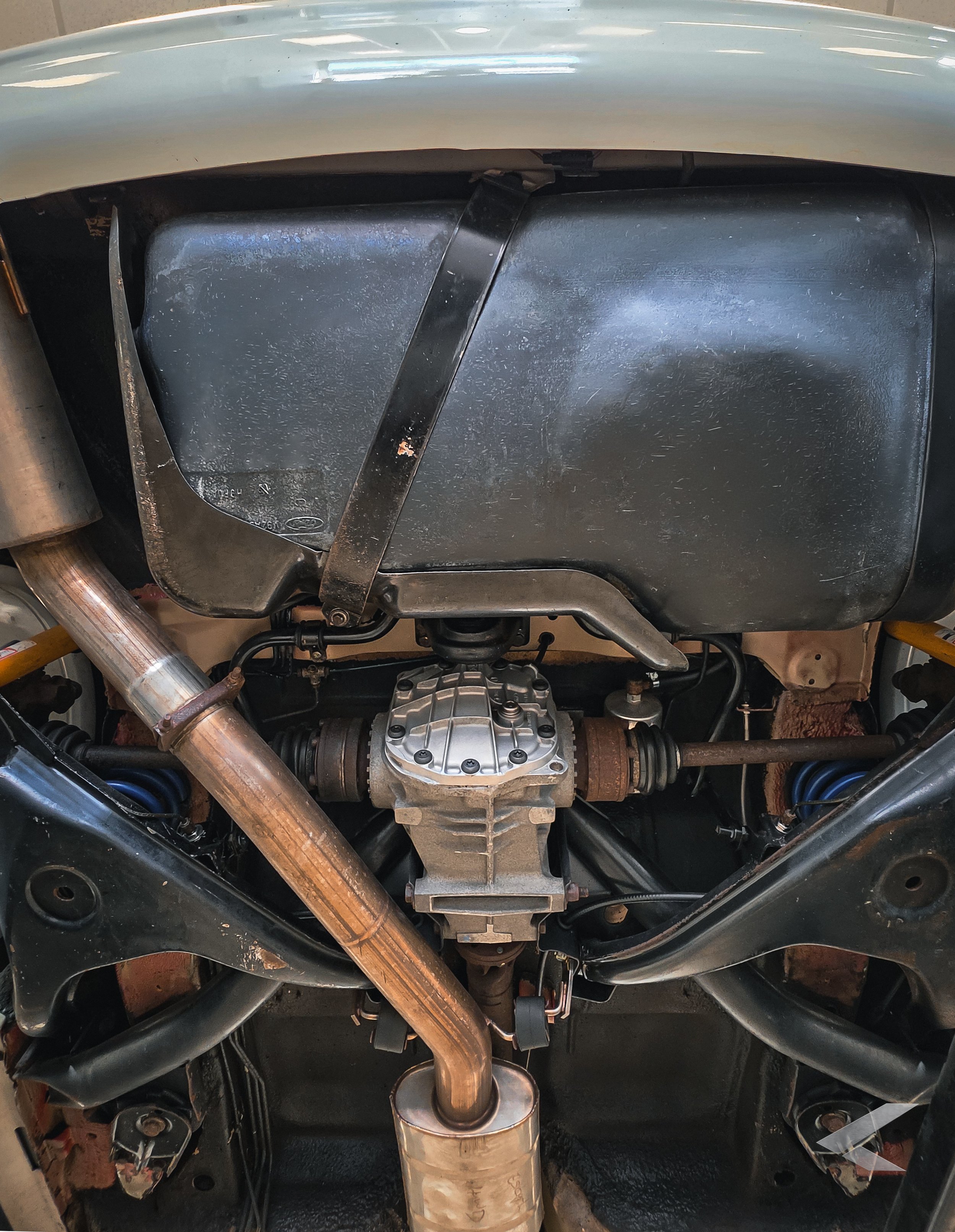 Cosworth fuel tank after DIB.jpg