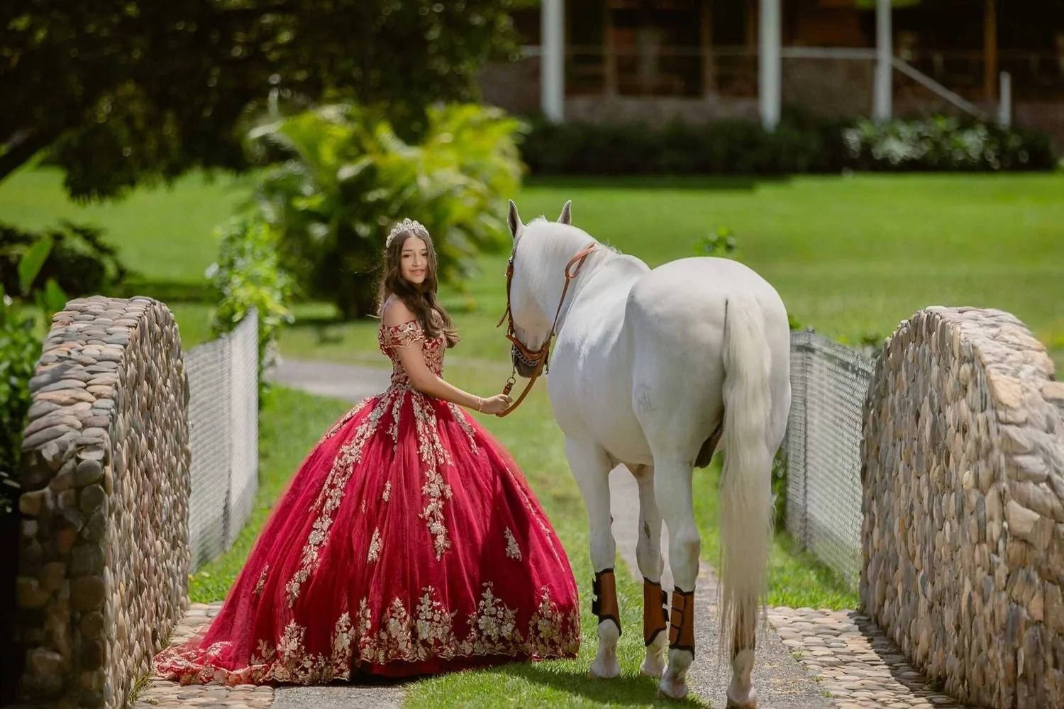 Ideas de fotos para quinceañeras, sesion fotografica celebracion de quince años.