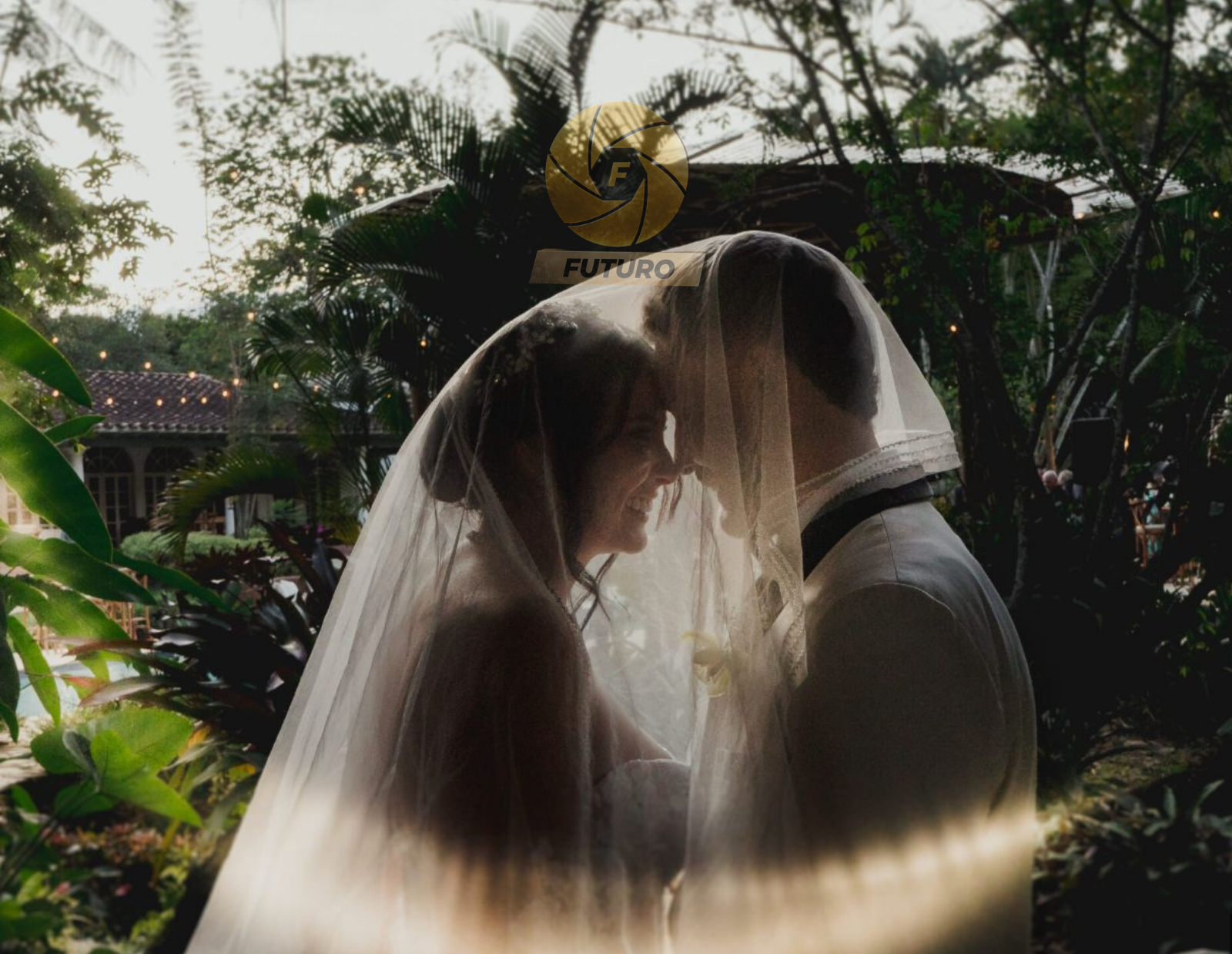 Cobertura completa de boda video y fotografia profesional tipo CINE, ideas fotos familiares retrato editorial, dron, cabina de fotos para boda, fotos profesionales, mejores locaciones para casarse, servicios para bodas en bogota colombia - FUTURO  