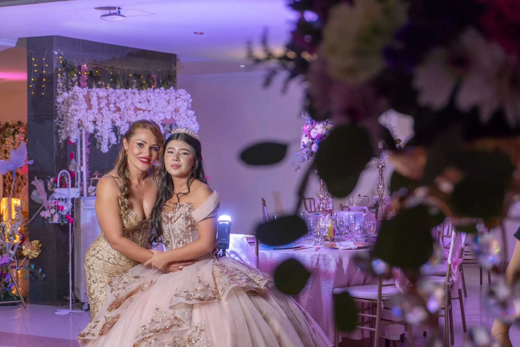 Sesion fotografica quince años para la familia. Servicios audiovisuales de fotografia y video para quince años.