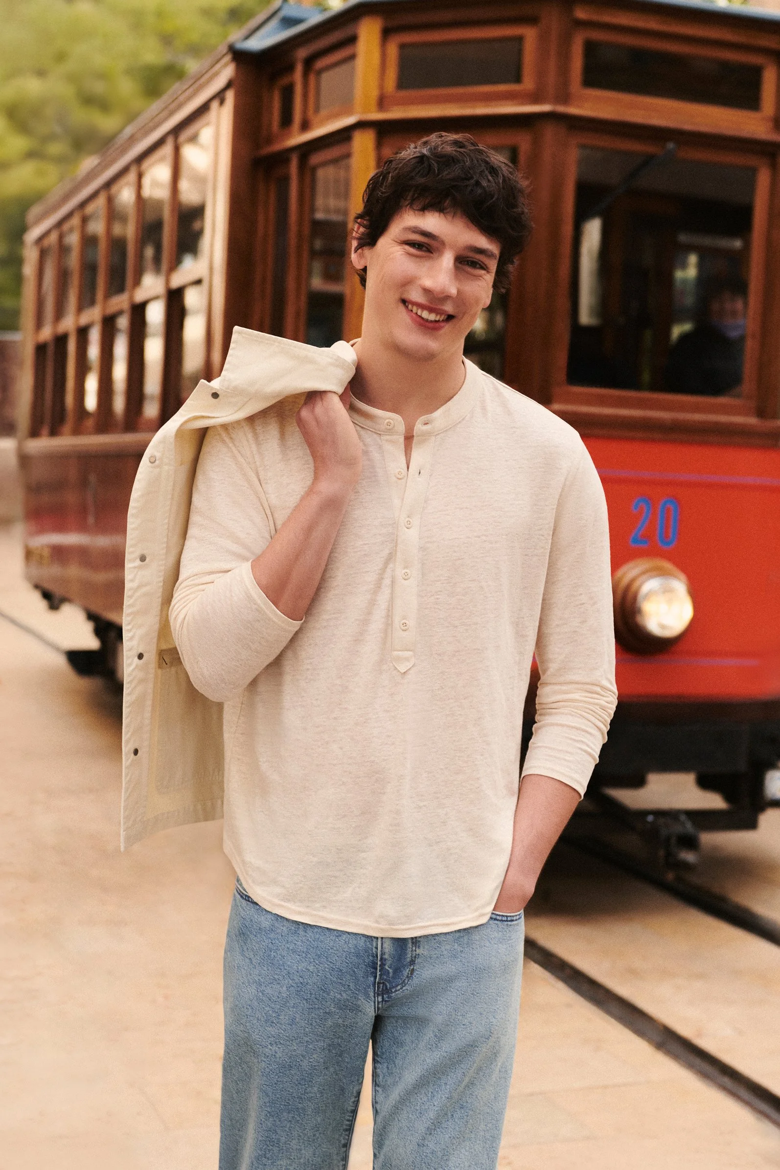 251123_JHK_Bonobos_Spring26_D04_SHOT07_Linen-Henley_April_0524_R 1.jpg