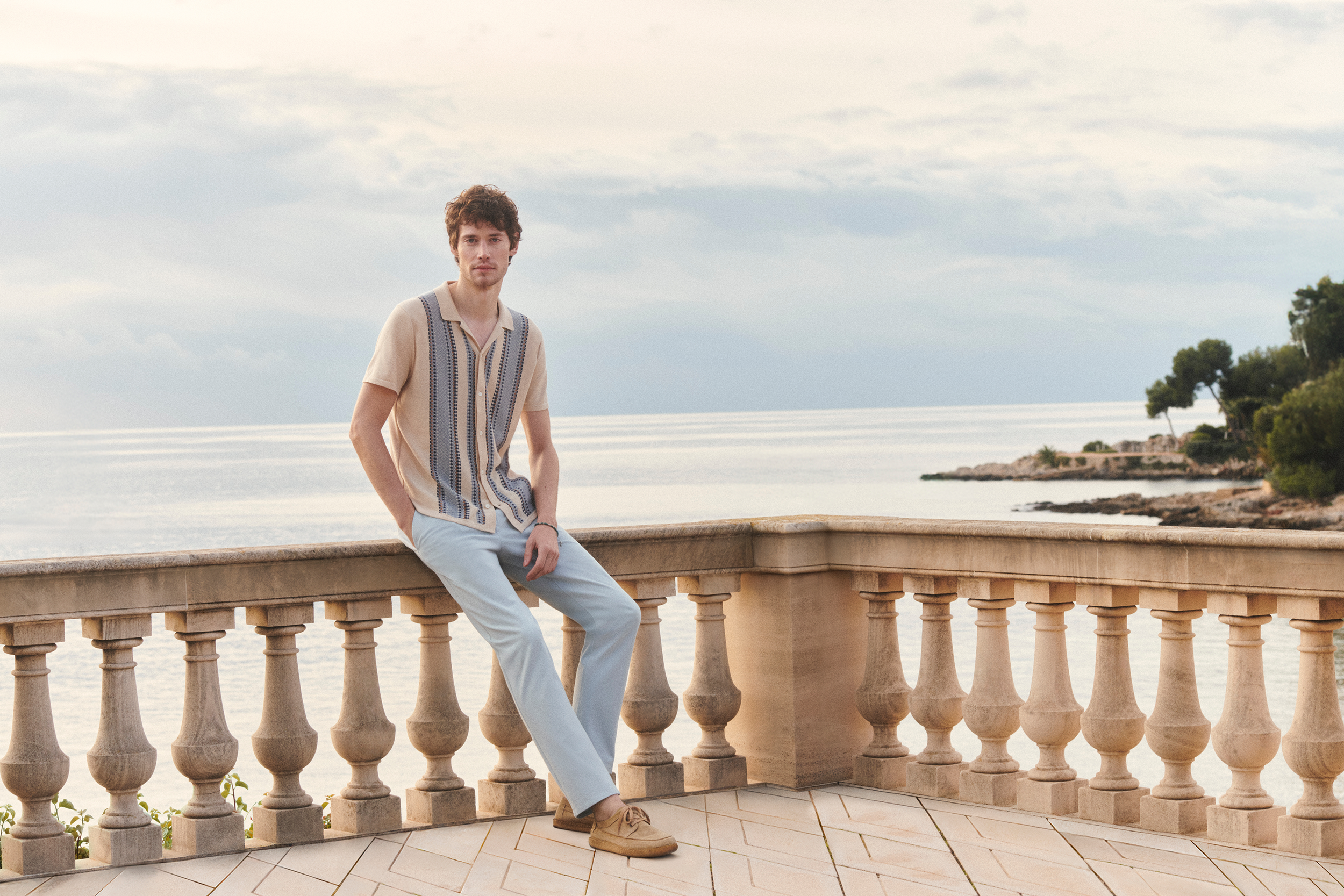 251120_JHK_Bonobos_Spring26_D01_SHOT09_Chino2pt0_Sweater-polo_January_282_R-1 1.png