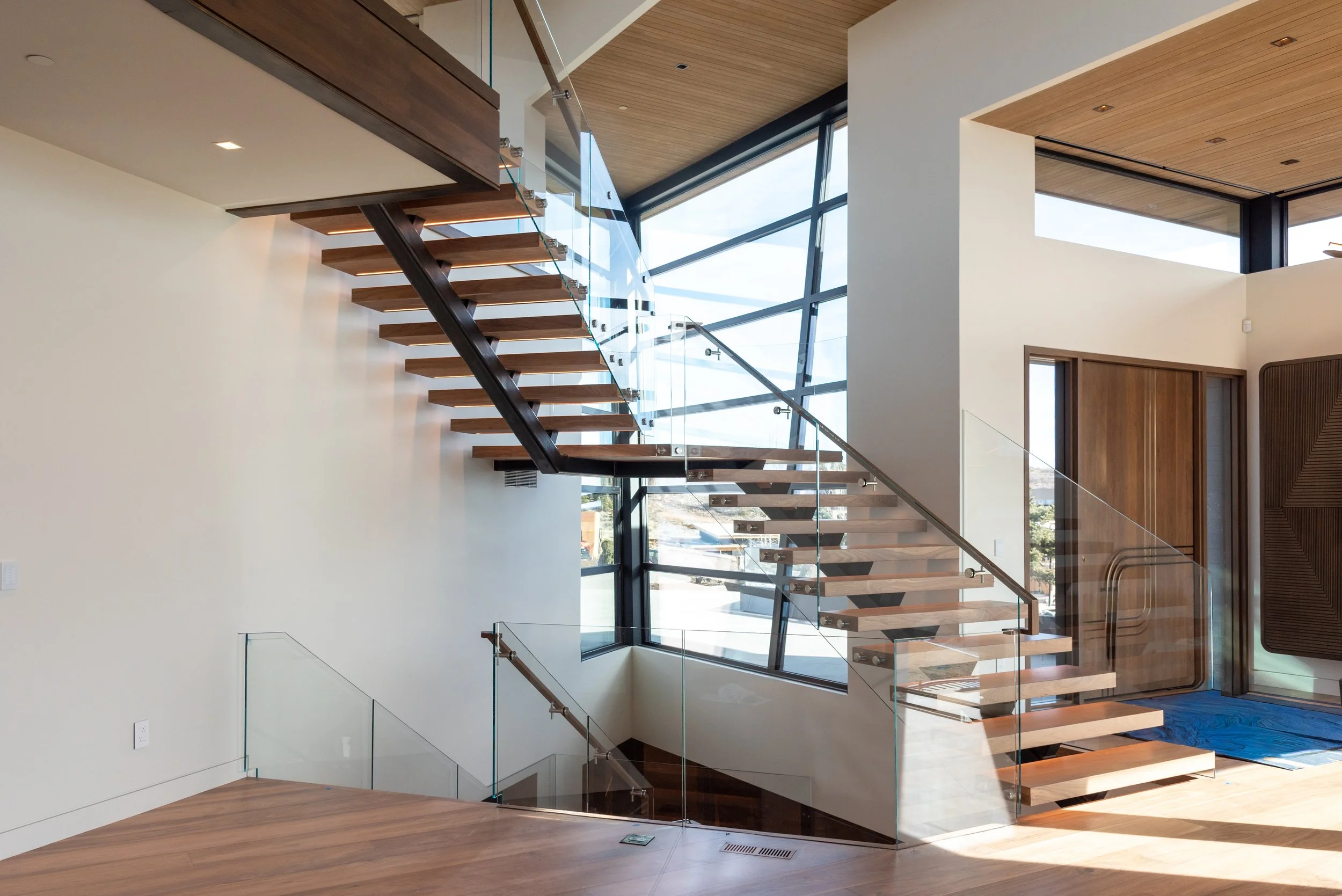Side profile of custom steel stair