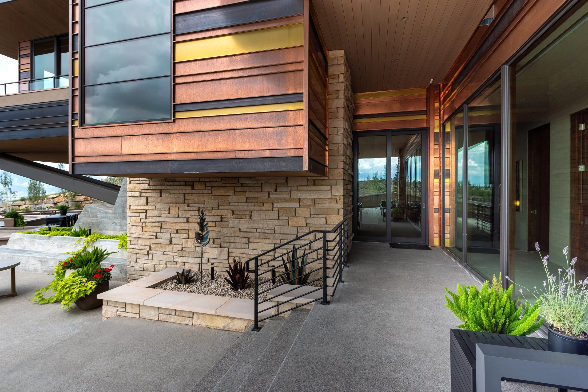 Entry steel handrail