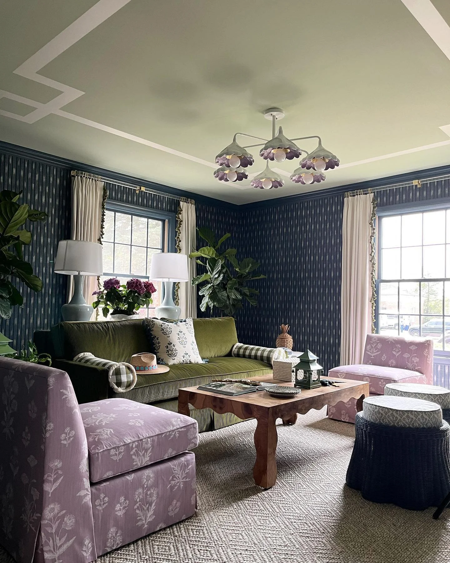 LFSH Showcase #1
&bull;
Lake Forest Showhouse charity event is now open to the public. 
Please visit @lfshowhouse to get your tickets and see what 35 designers have created to support @infantwelfaresocietychicago 
&bull;
We&rsquo;ve worked with 3 fab