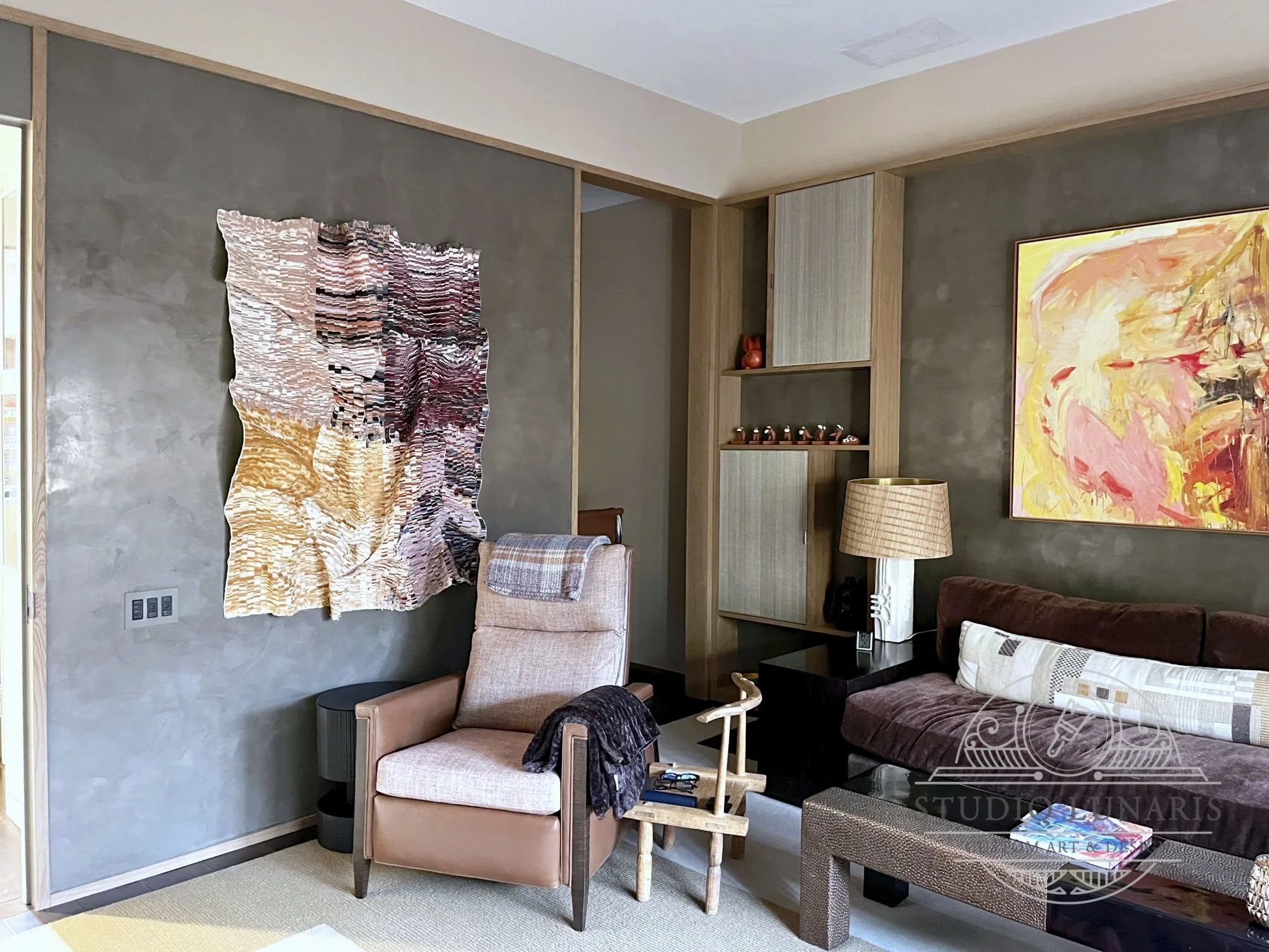 Library office Venetian plaster walls in cholcolate-grey tones