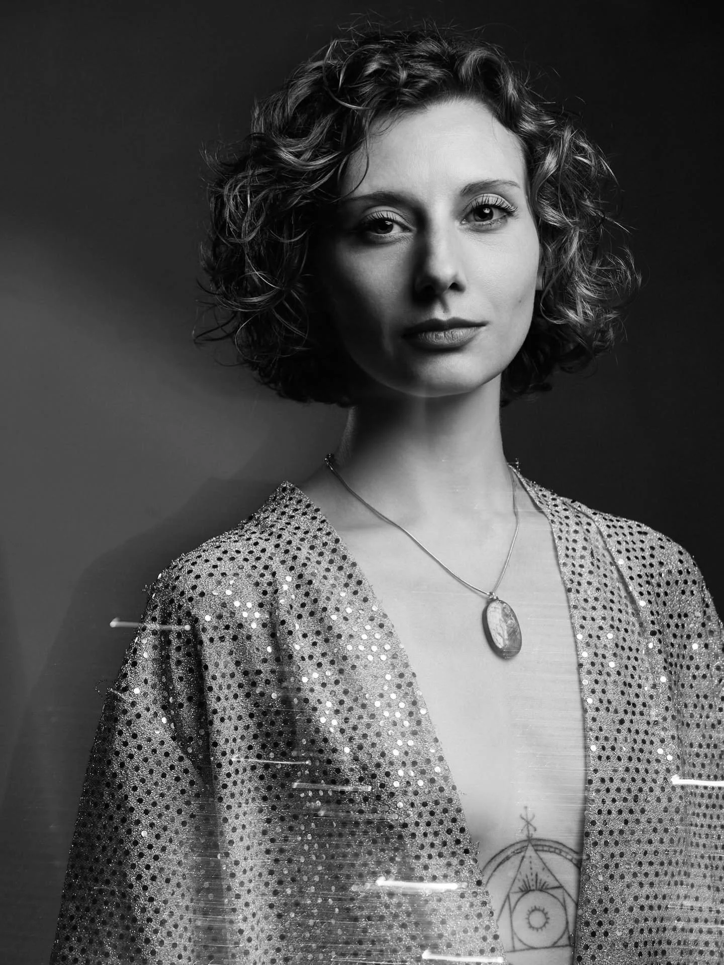 Portraits de Maeva 
&Eacute;crivain, mod&egrave;le photo, com&eacute;dienne
photographe, chanteuse et danseuse