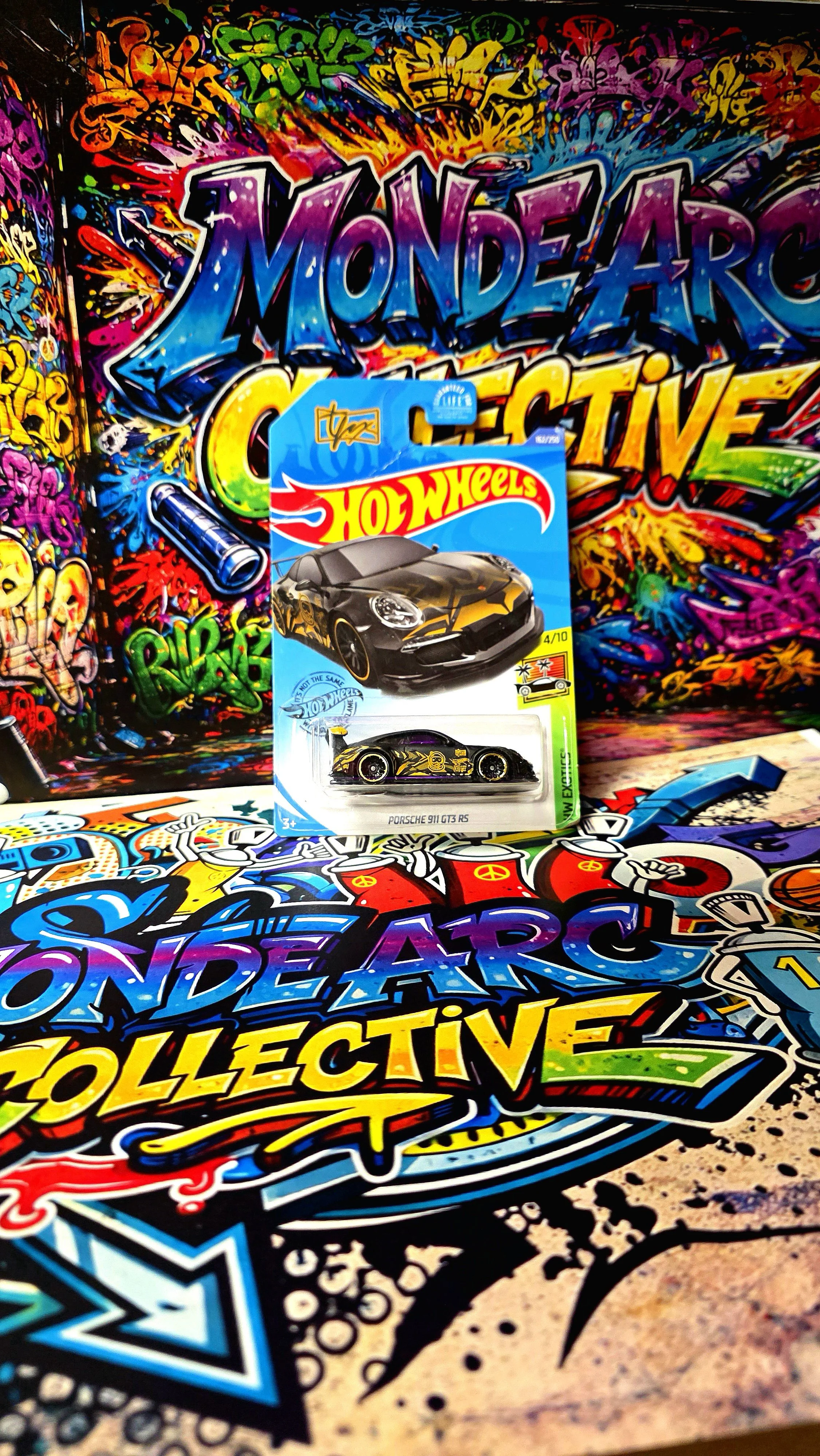 Hot Wheels Tanner Fox Black & Gold Porsche 911 GT3 RS