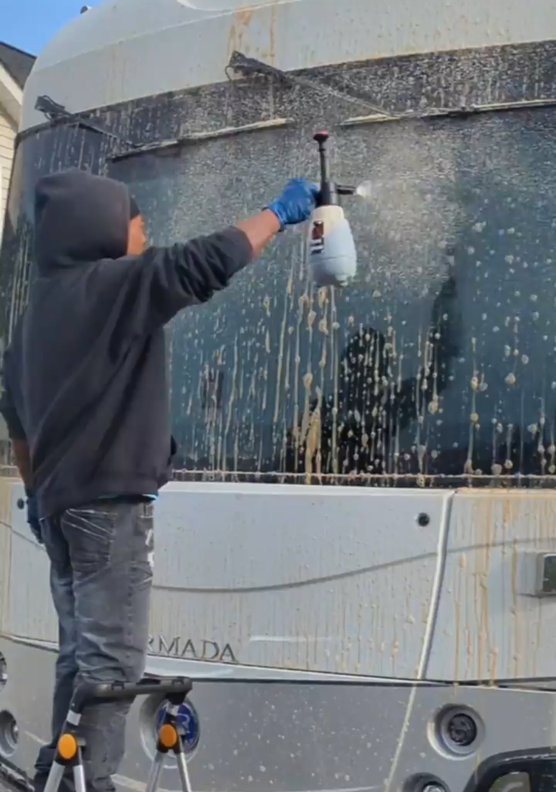 Professional mobile detailing service for large vehicles and RVs in Bel Air, Maryland by 410 AutoSho.