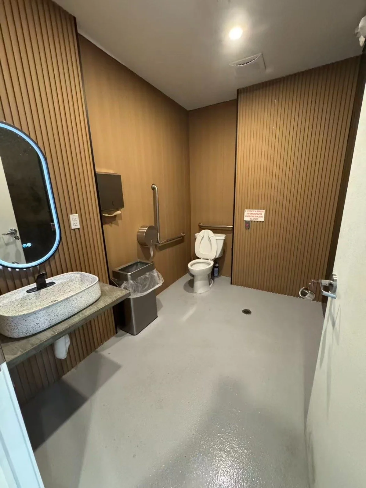 Cho-Kwok-Lat Patisserie & Chocolaterie - Toronto