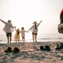 Pros and Cons of an Employer-Based Life Insurance Policy
