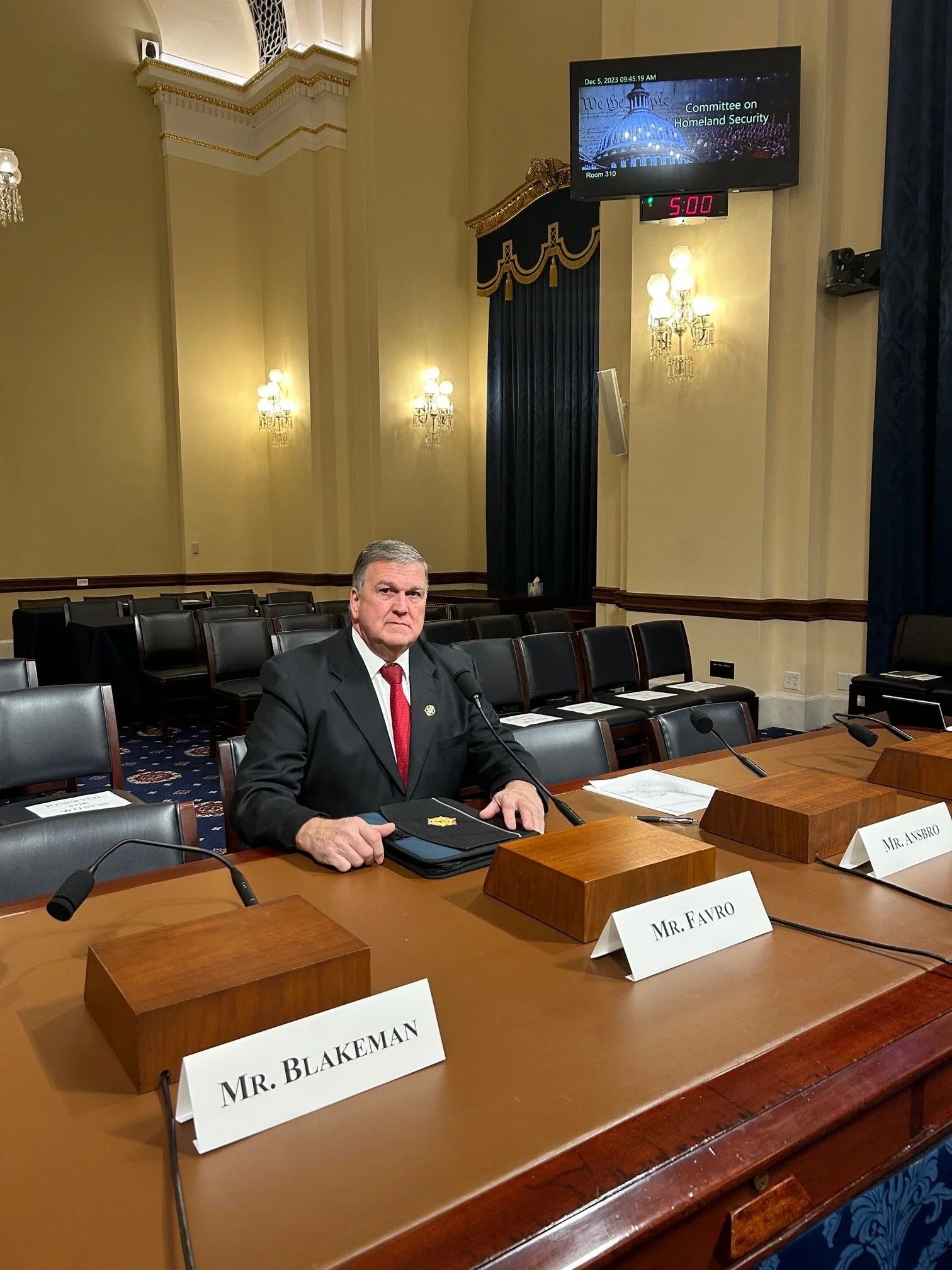 Sheriff Dave Favro testifying at the Unite States Capitol about border security.