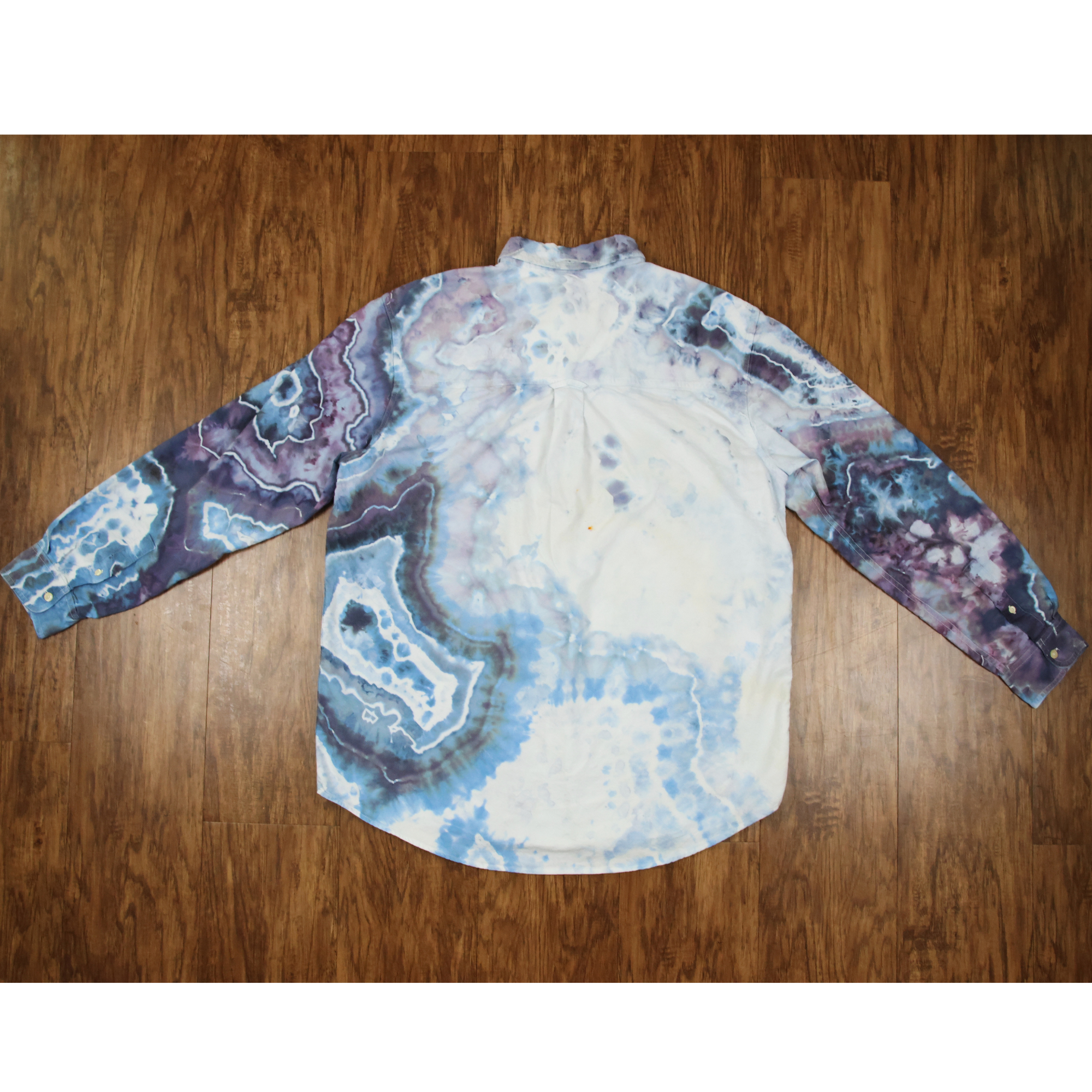 Amethst Waves Long Sleeve Button Up (8).png