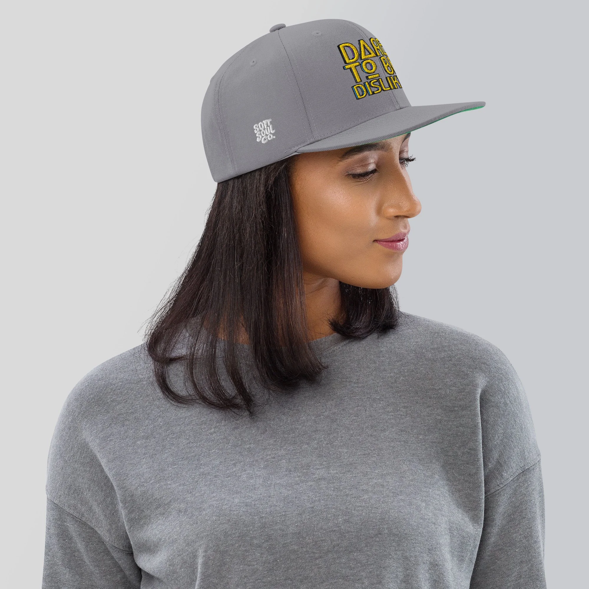 classic-snapback-silver-right-side-69d18a1c01796.jpg