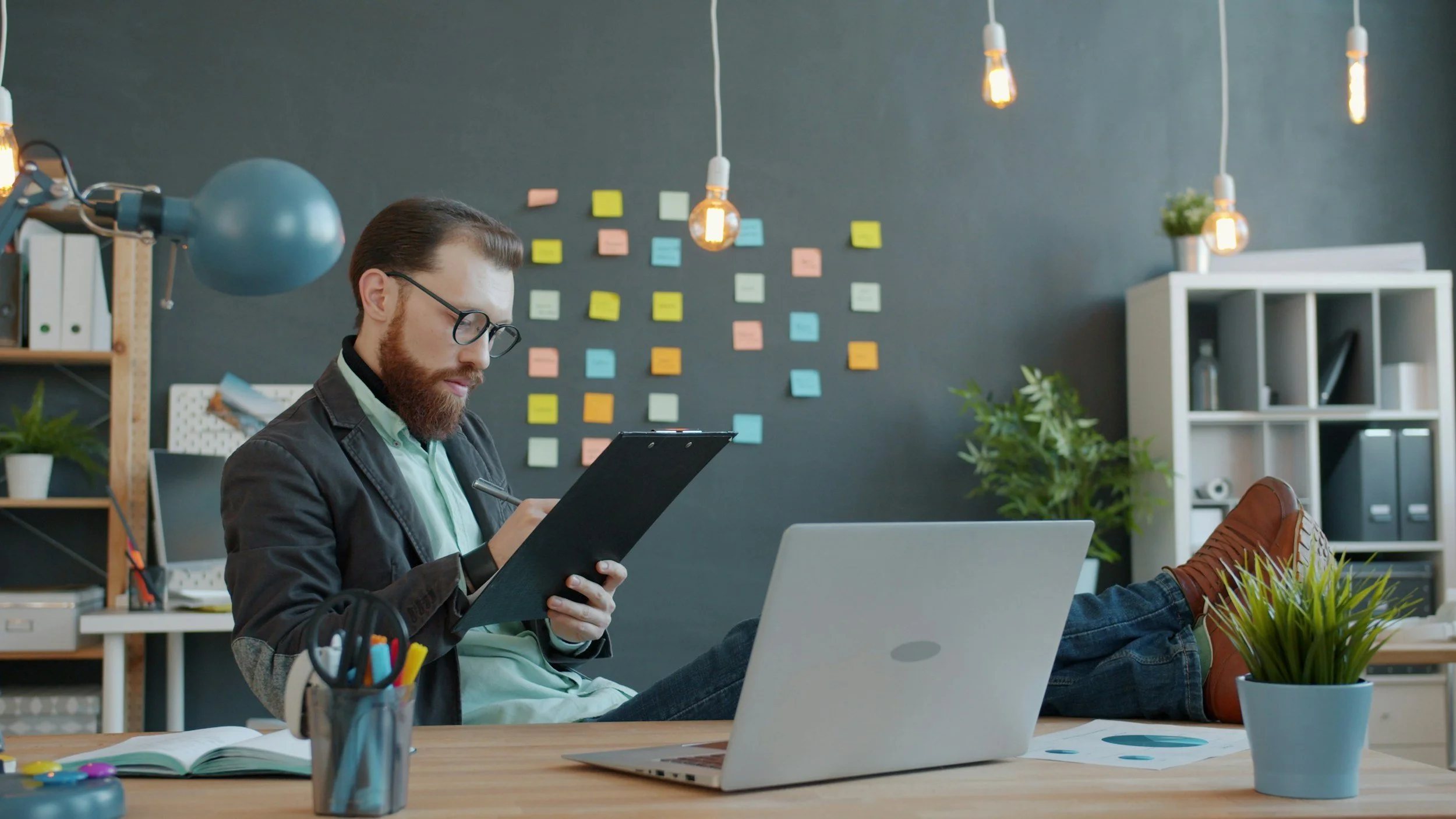 How to Write a Creative Brief for a Commercial Photographer in 6 Steps